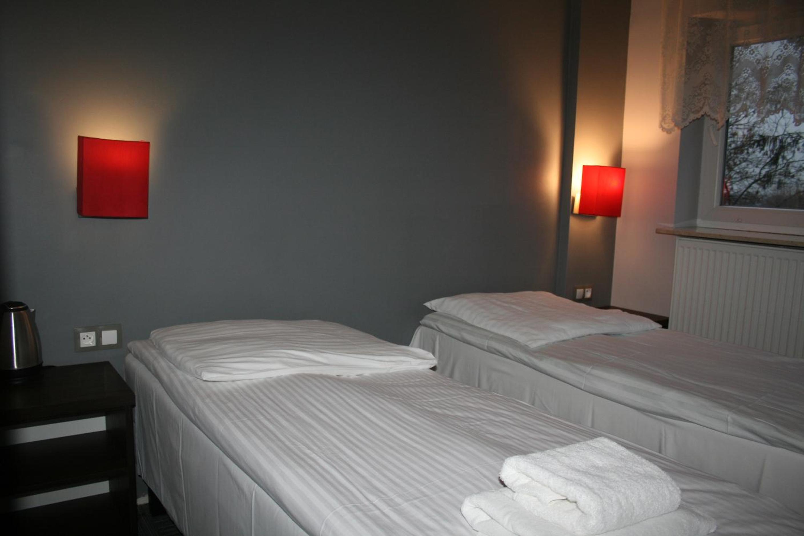 Small Double Room - Photo 2
