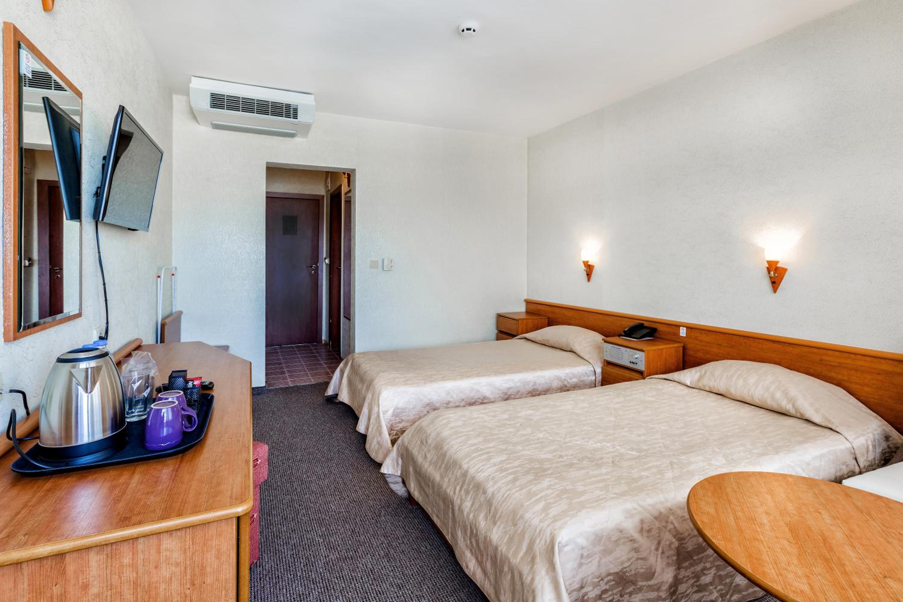 Single Room with Partial Sea View photo 3