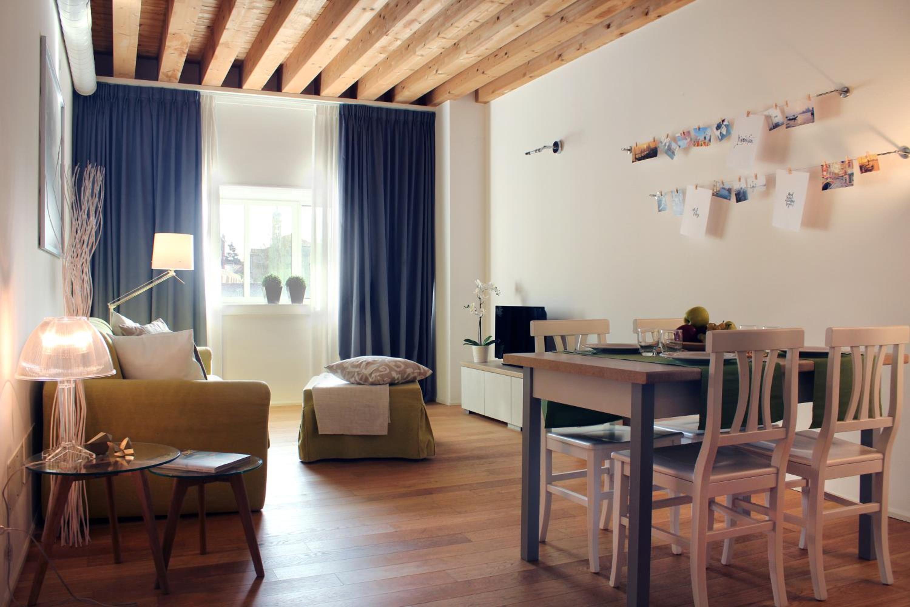 Apartment photo 1