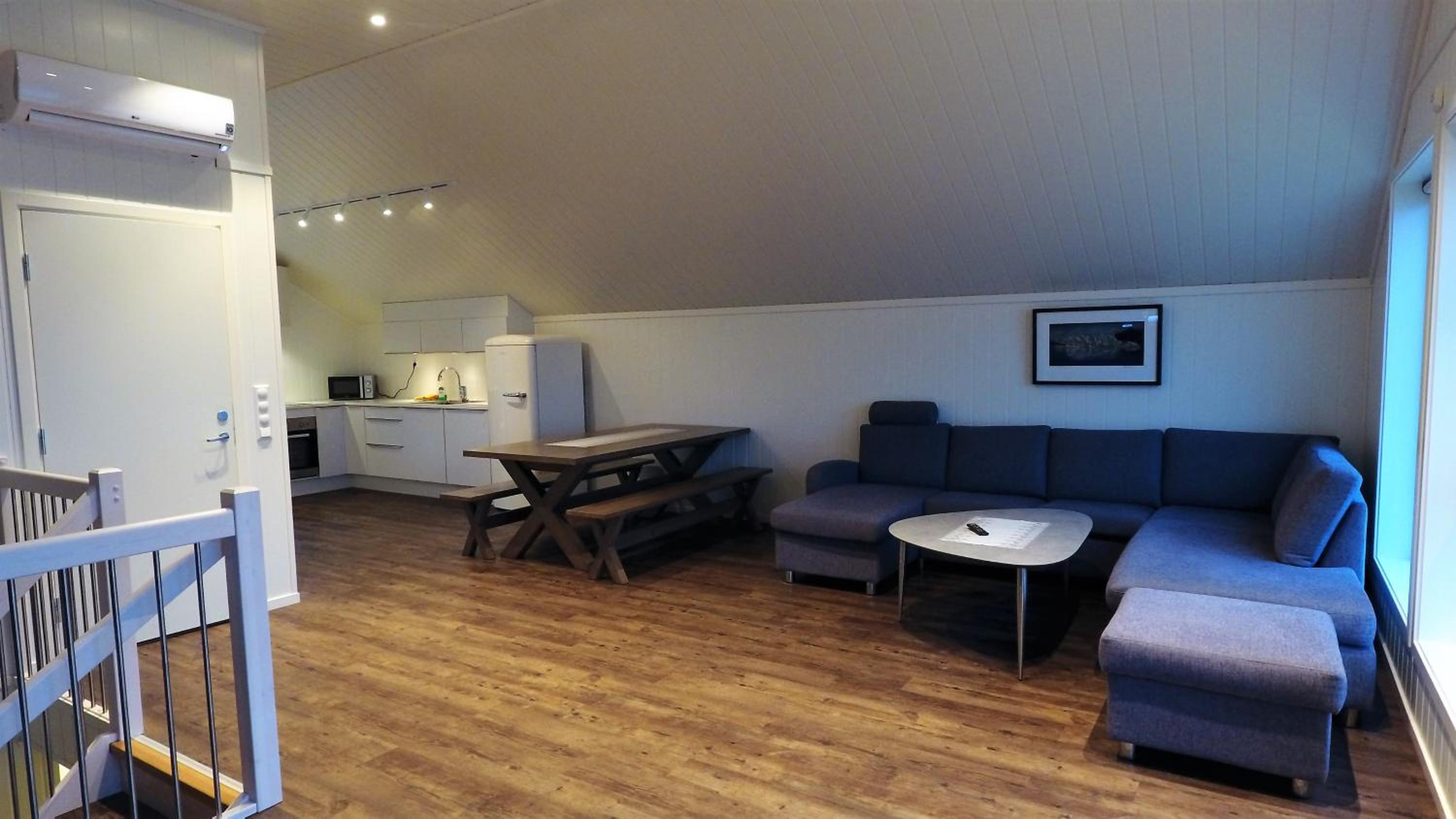 Four-Bedroom Apartment - Split Level - Photo 1