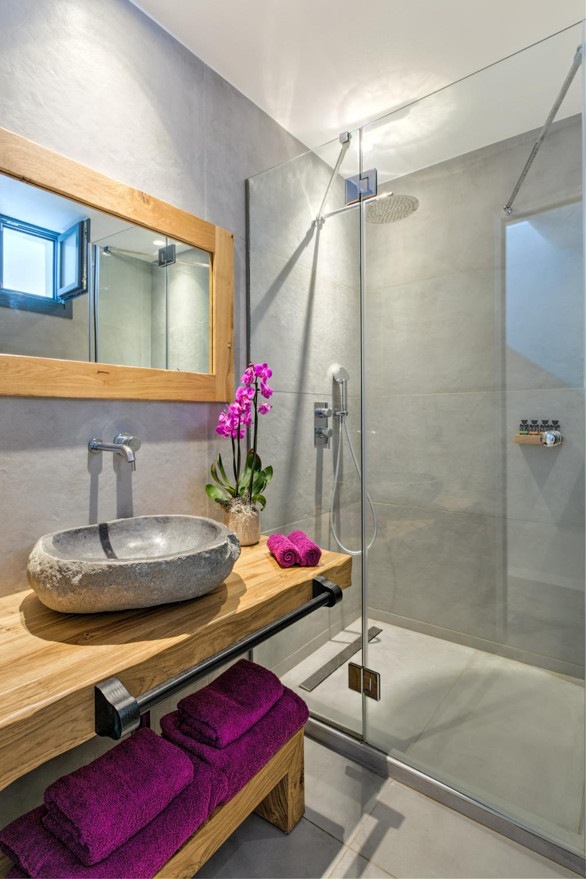 Grand Three Bedrooms Villa with Private Pool photo 3