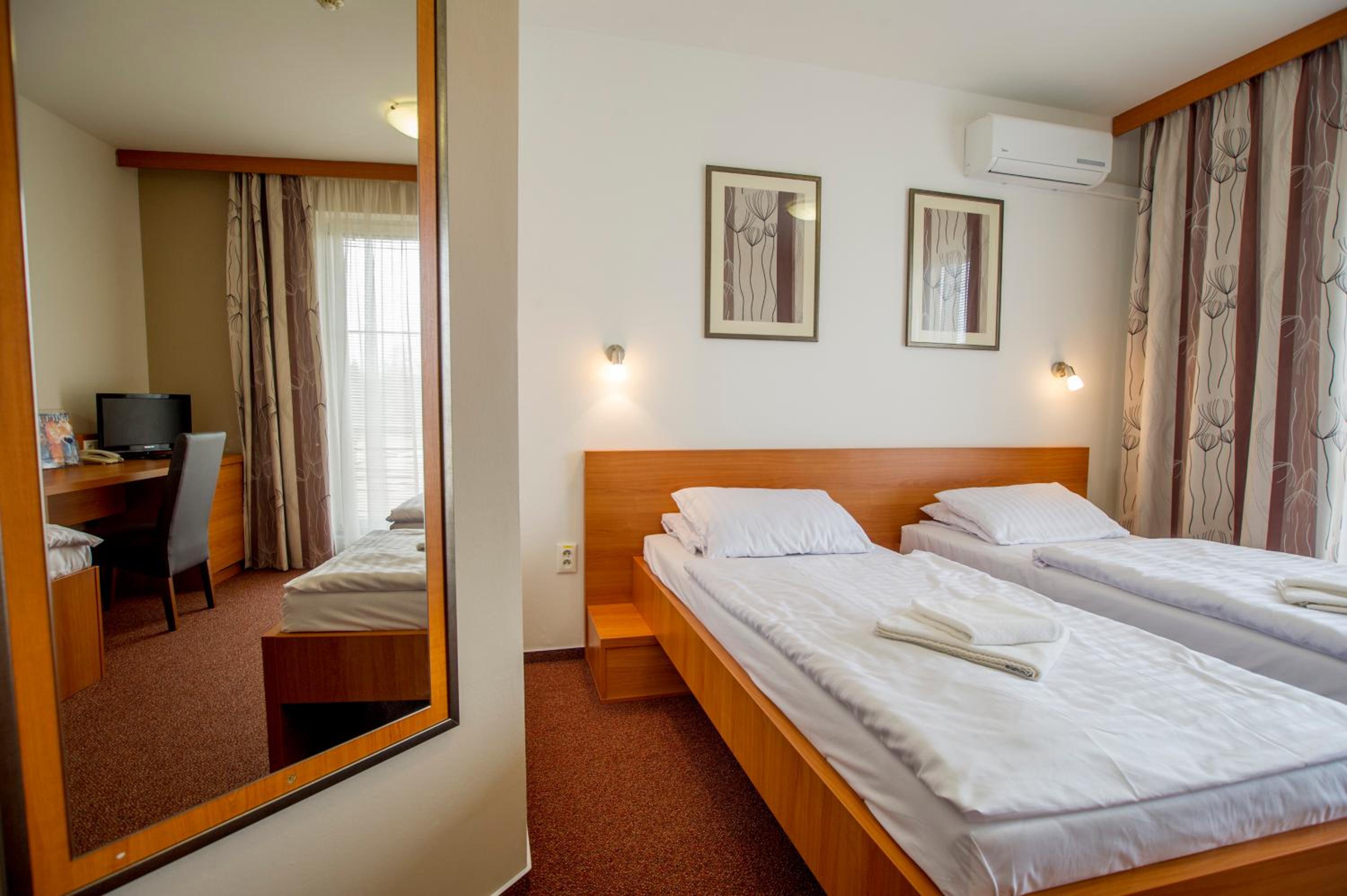 Triple Room with Balcony photo 1