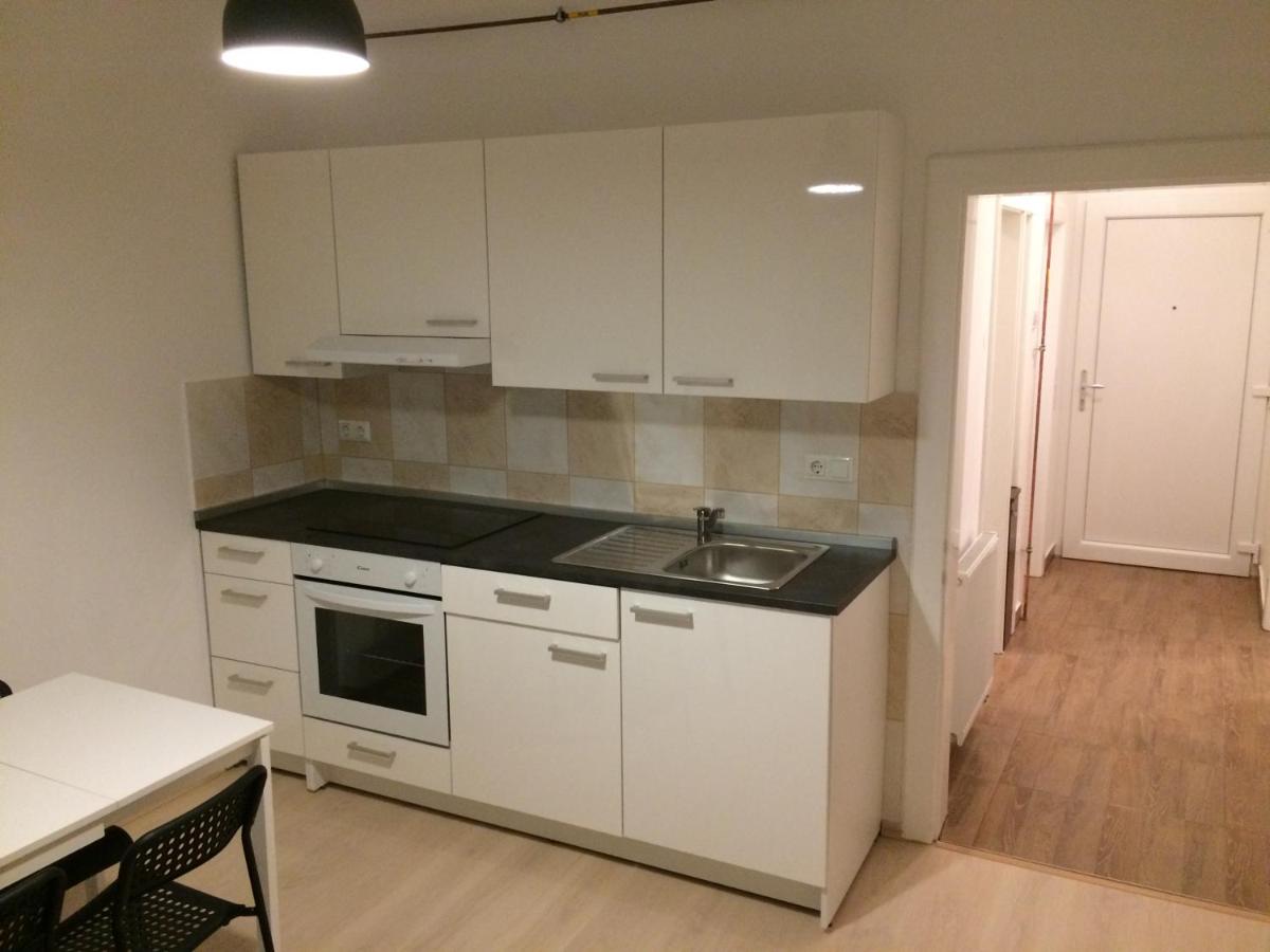 Apartment photo 2
