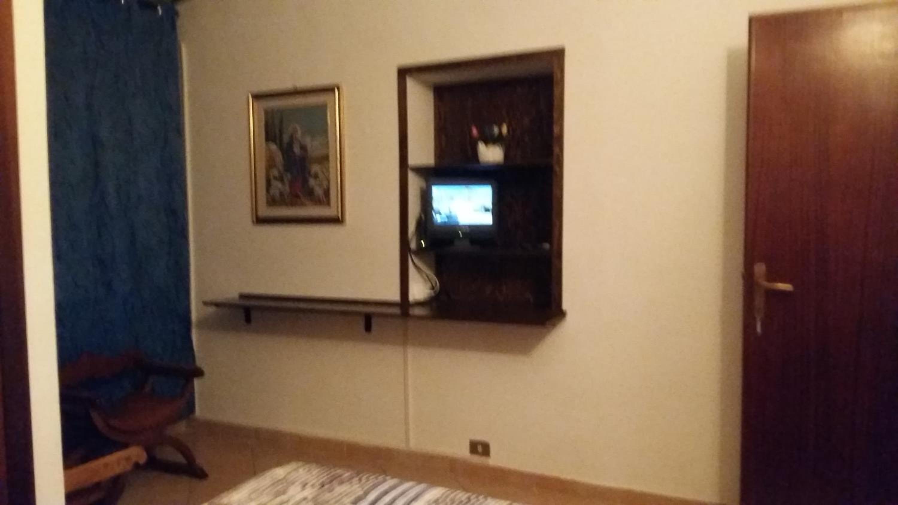 Double Room with Private Bathroom photo 1