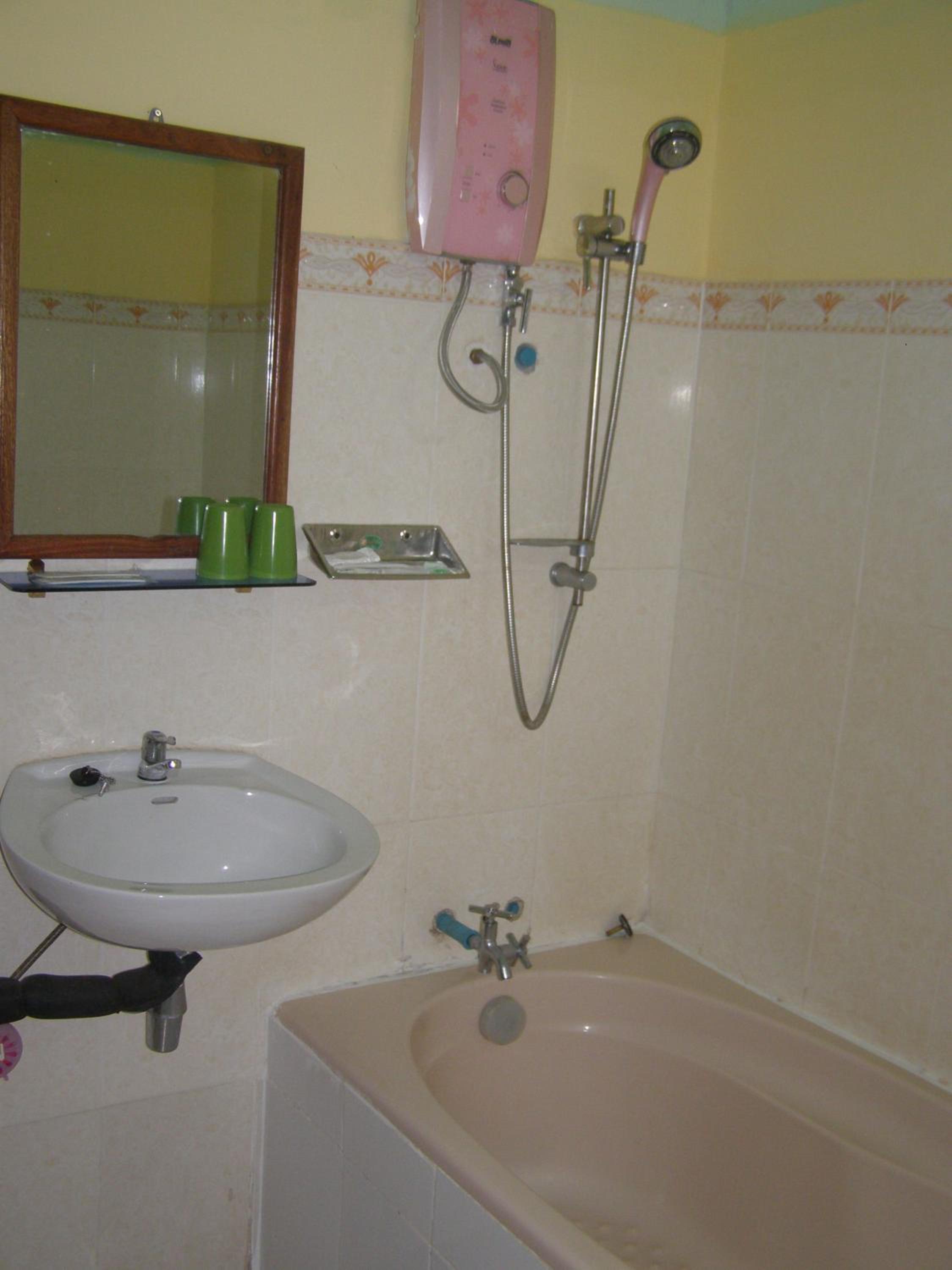 Double Room - Photo 5