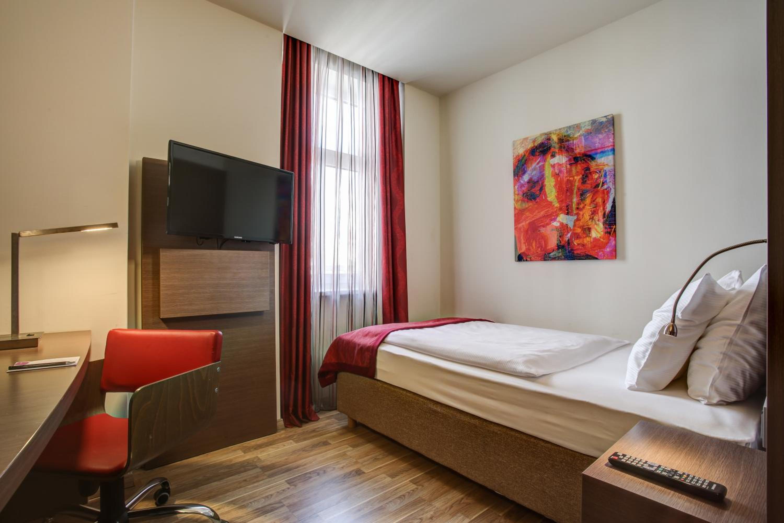 Superior Single Room