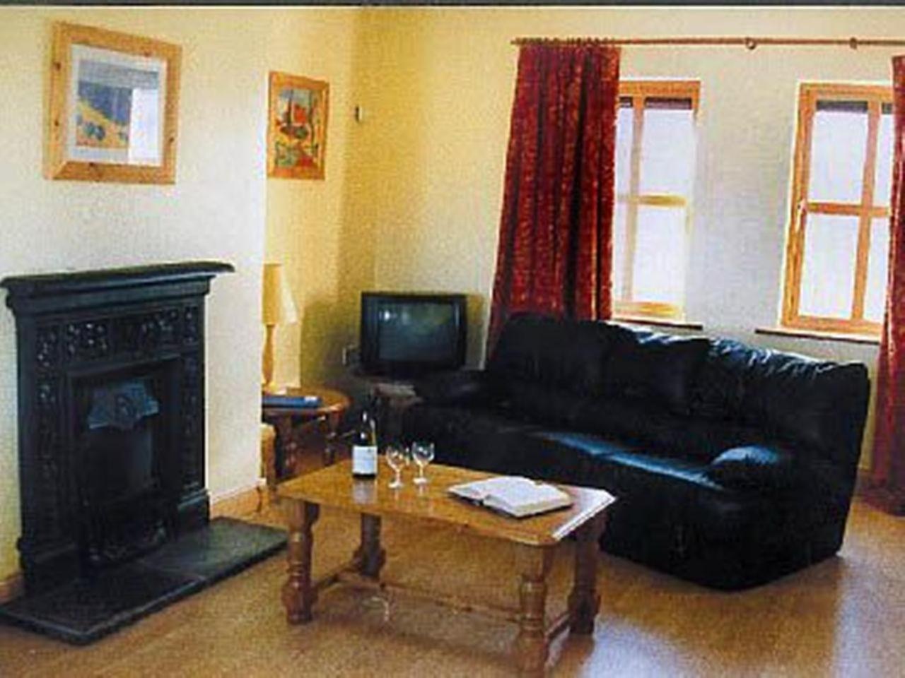 Four-Bedroom Vacation Home photo 3