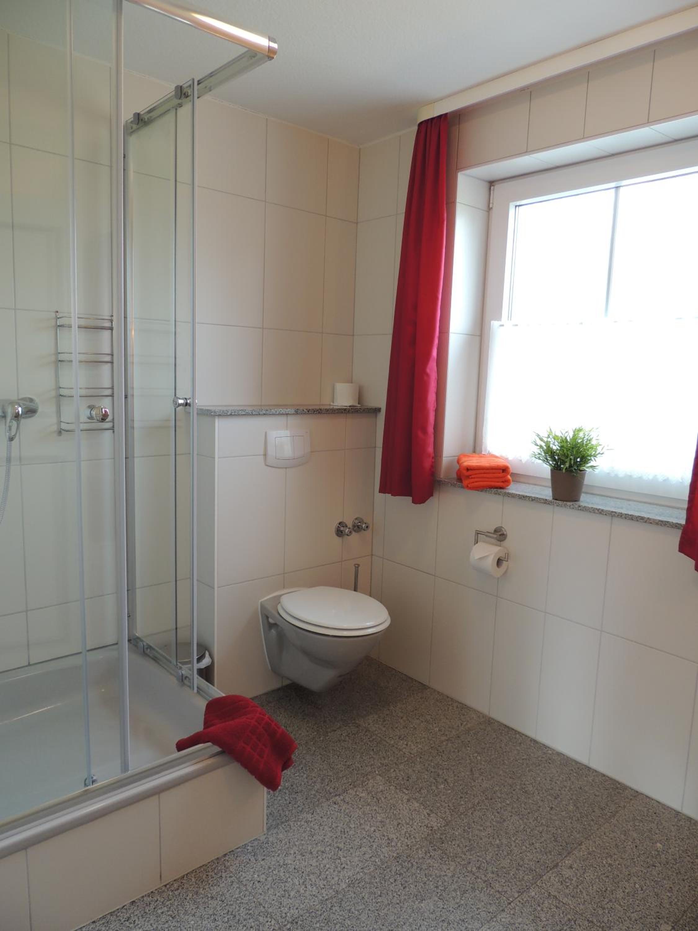 Apartment - Split Level photo 2