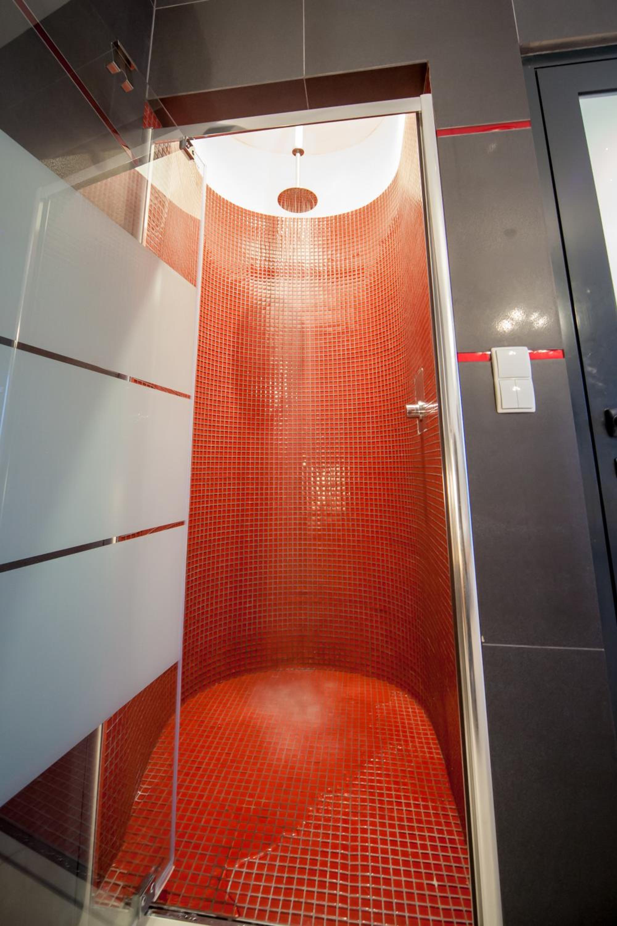 Deluxe Double Room with Shower photo 3