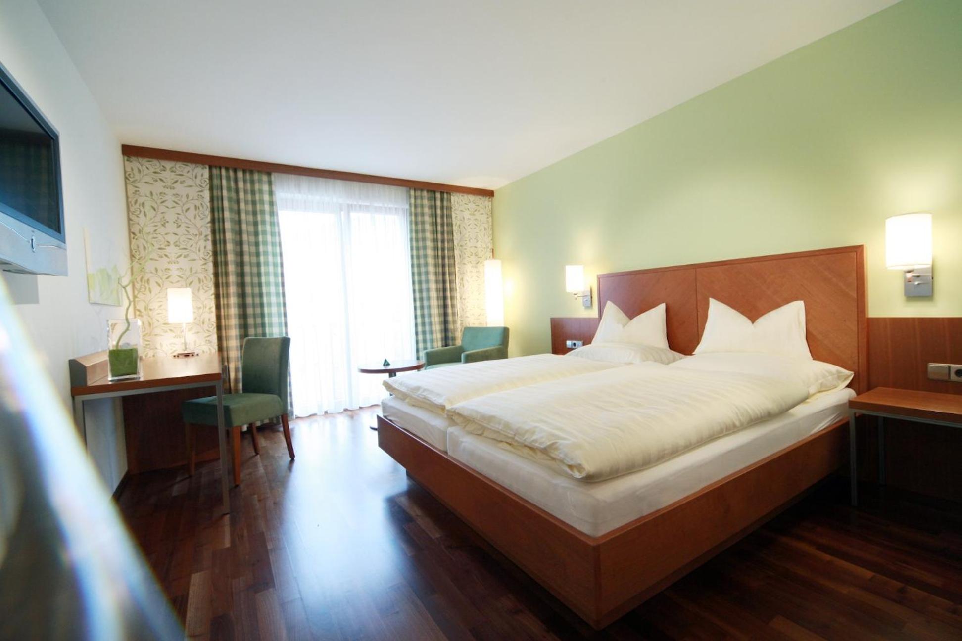 Double Room - Photo 2