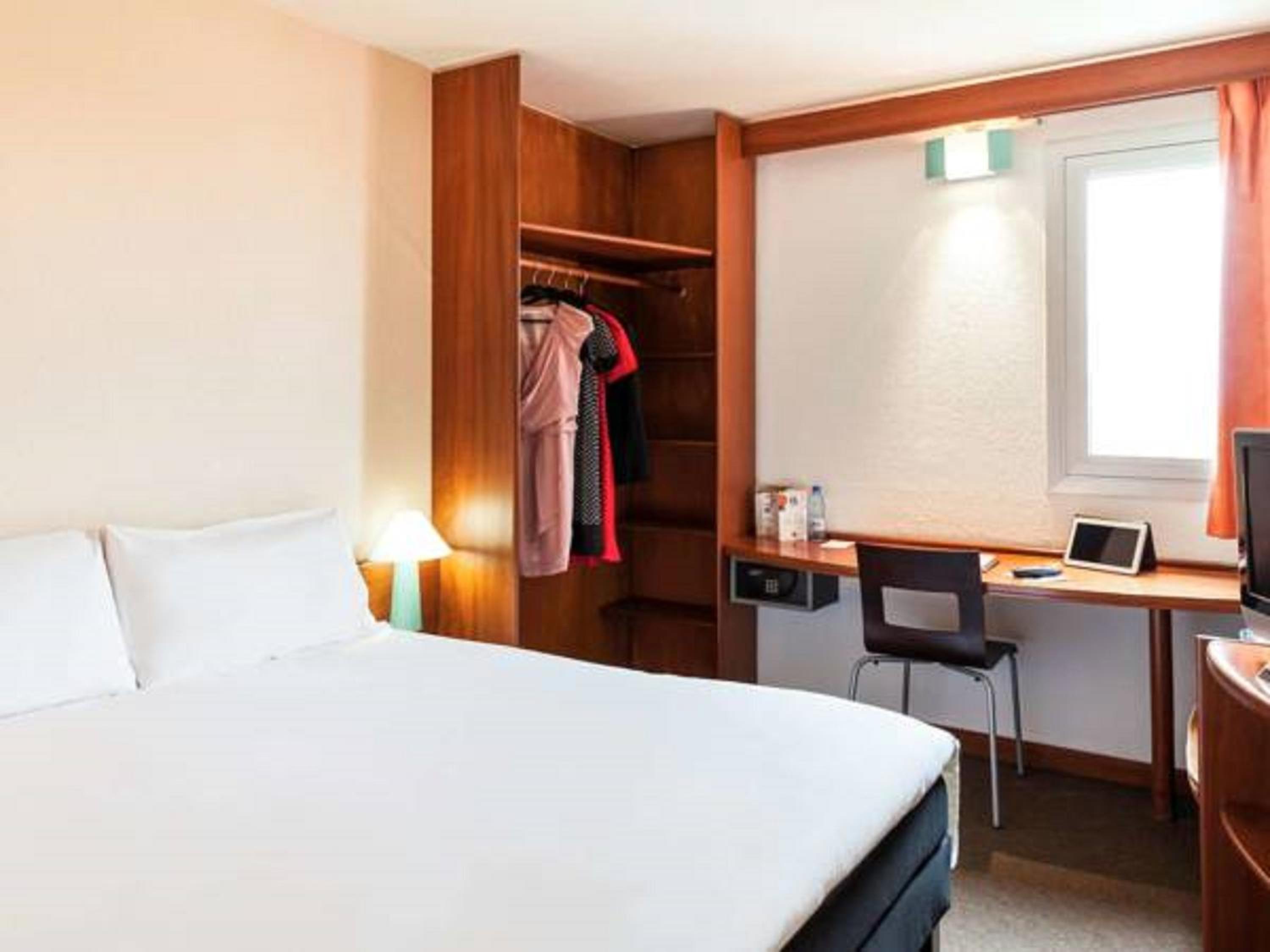 Double Room - Photo 3