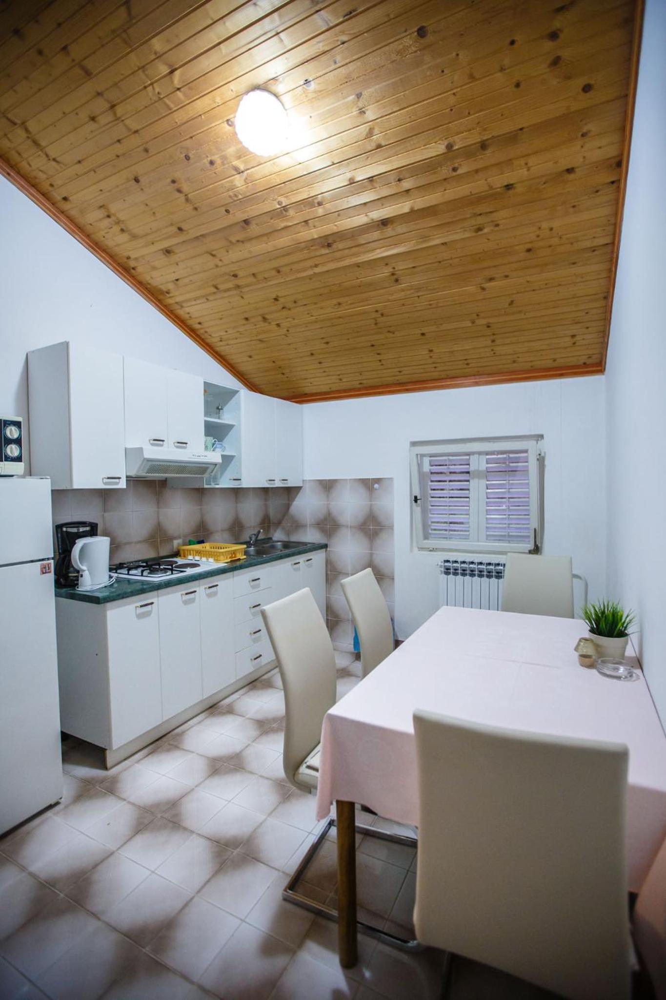 Two-Bedroom Apartment with Balcony and Sea View photo 2