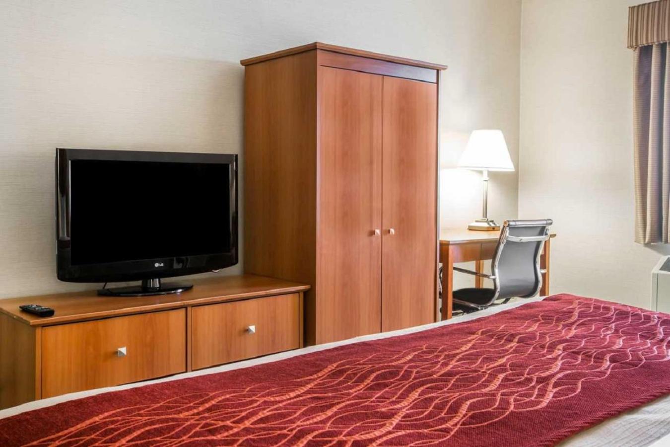 Double Room with Two Double Beds - Smoking