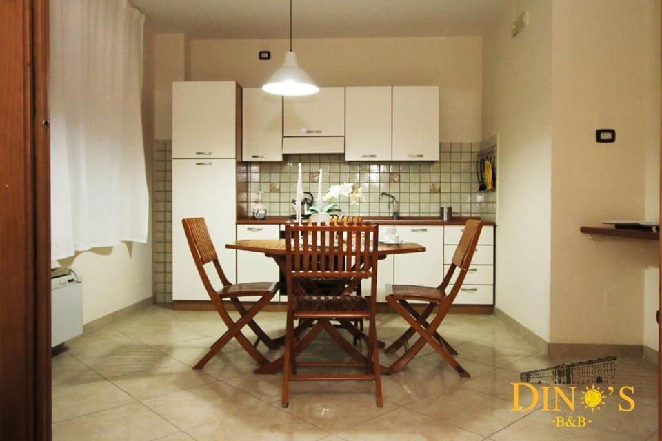 Large Double Room - Photo 12