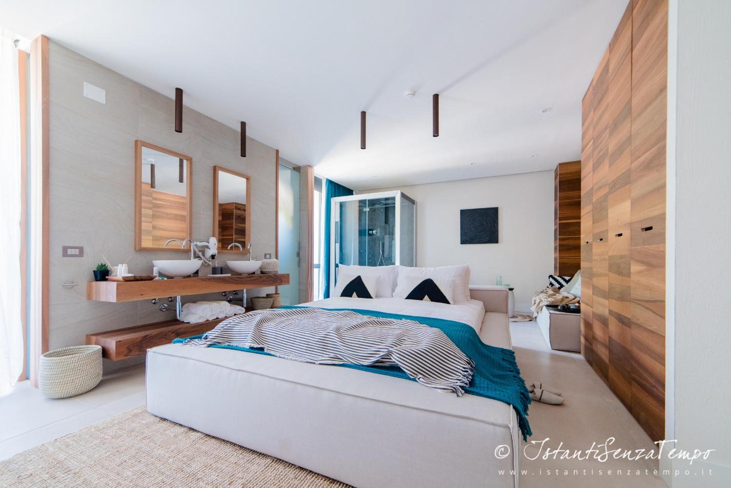 Suite with Garden View
