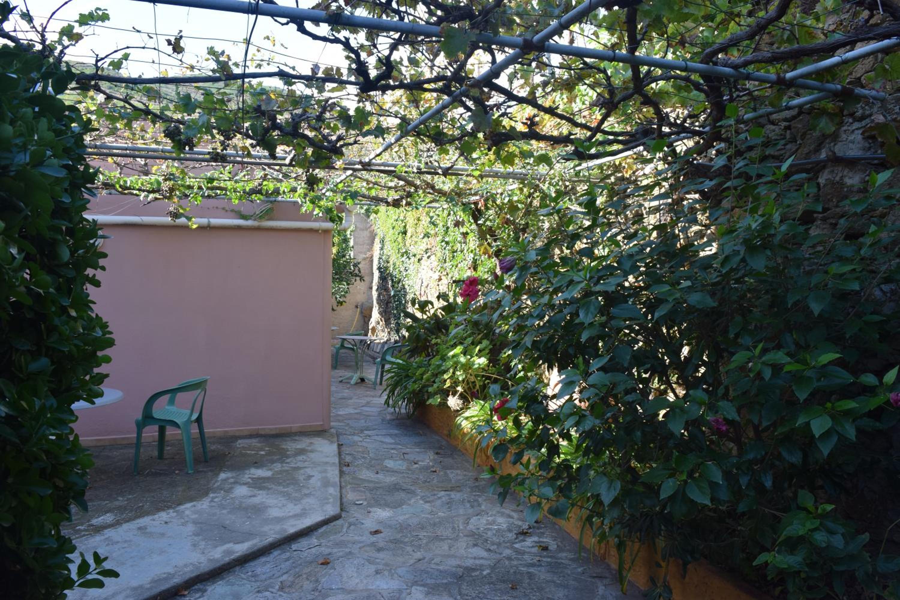 Standard Double Room with Sea View - Photo 3