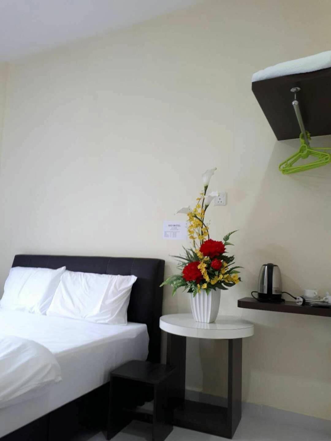Budget Double Room photo 2