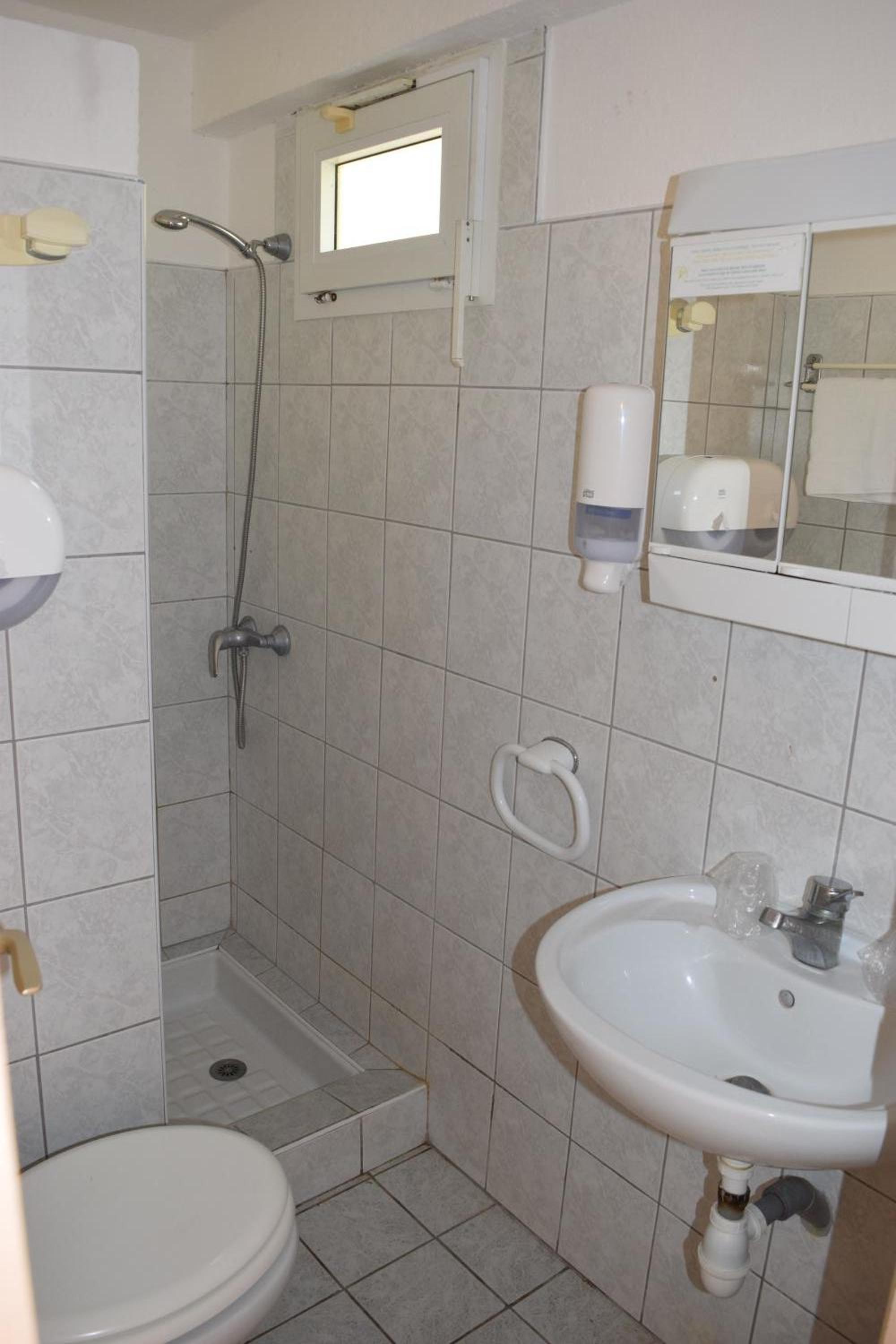 Standard Double Room with Sea View - Photo 5