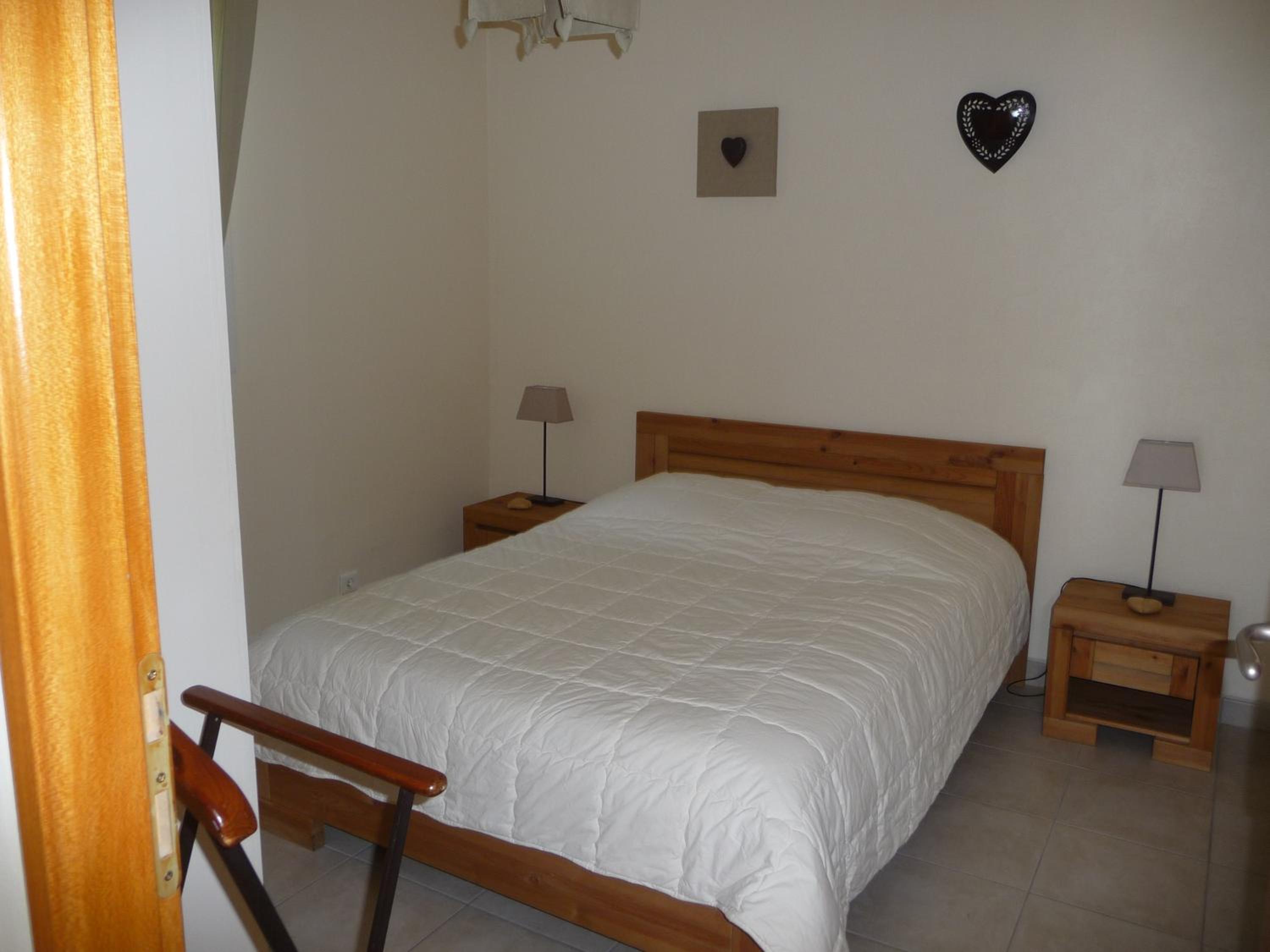 Two-Bedroom House photo 3