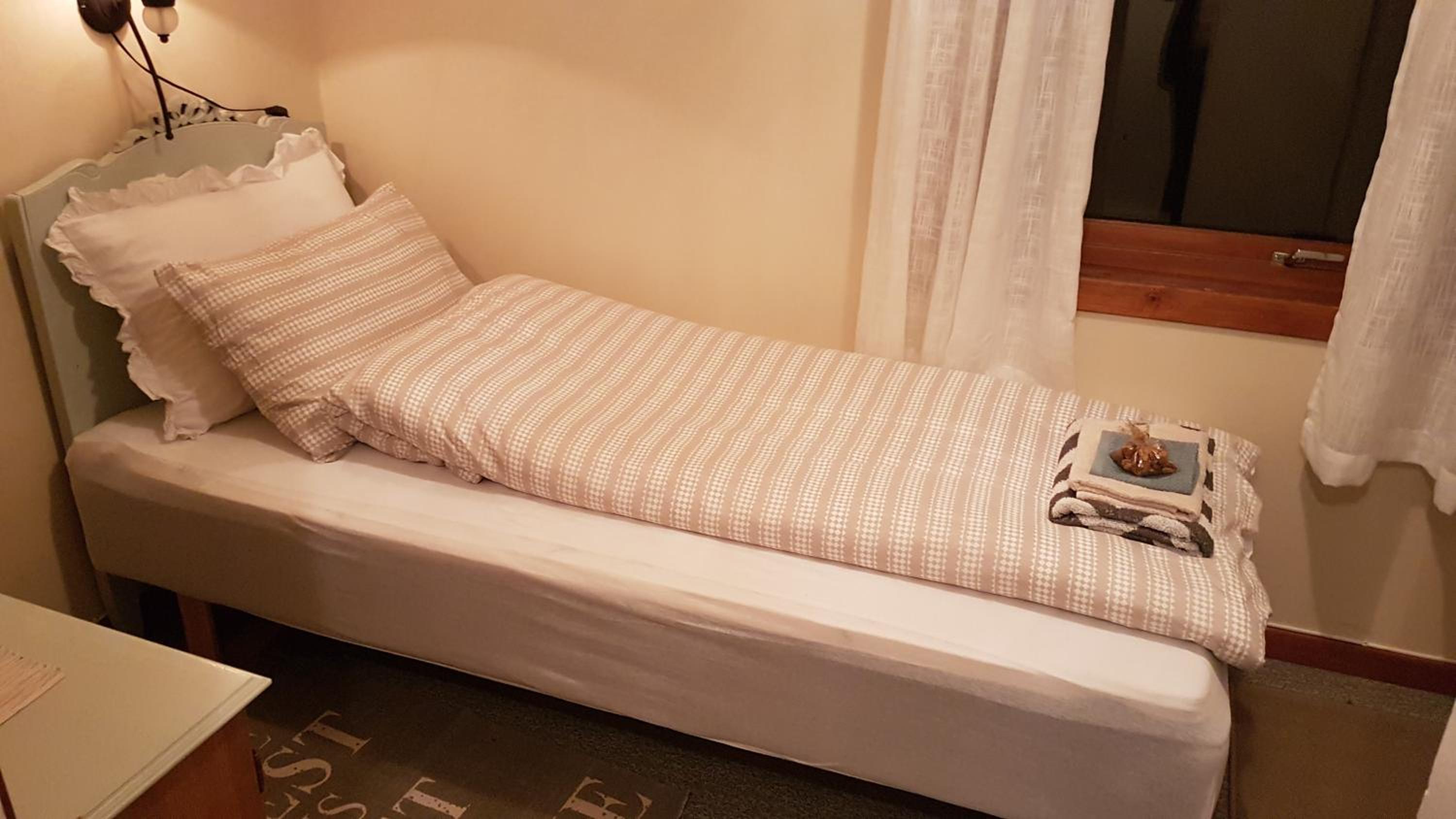 Standard Single Room with Sea View and Shared Bathroom photo 2