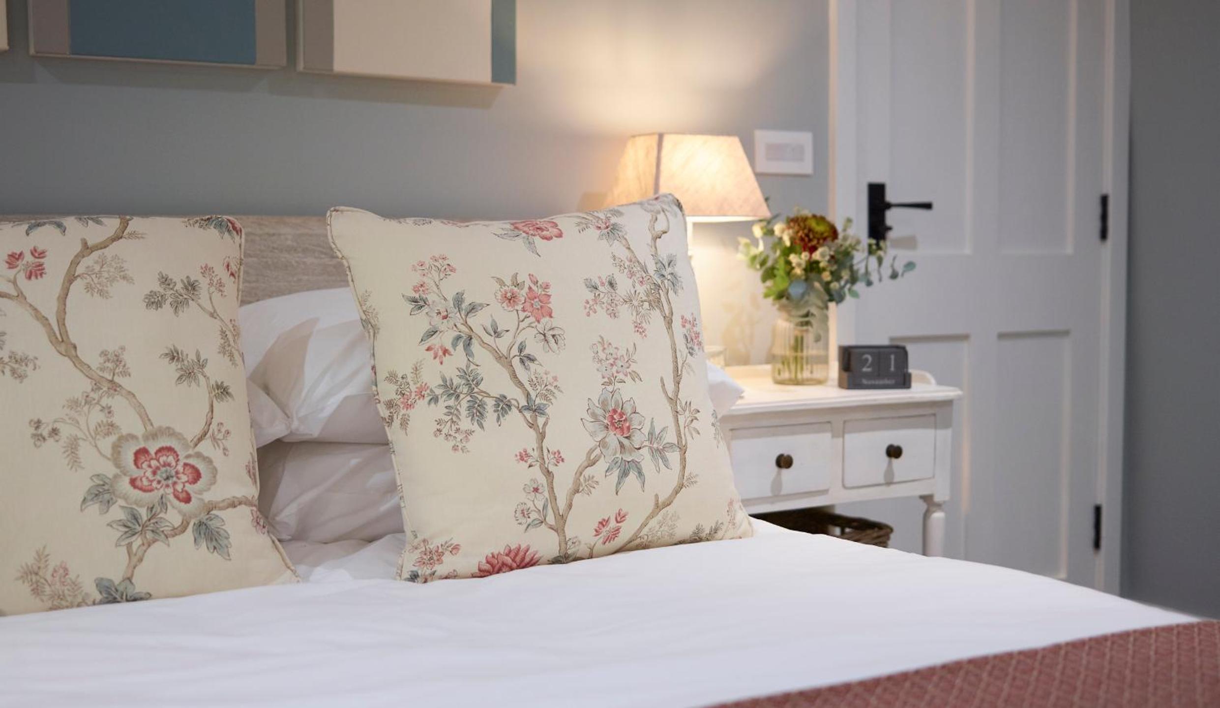 Superior King Room photo 3