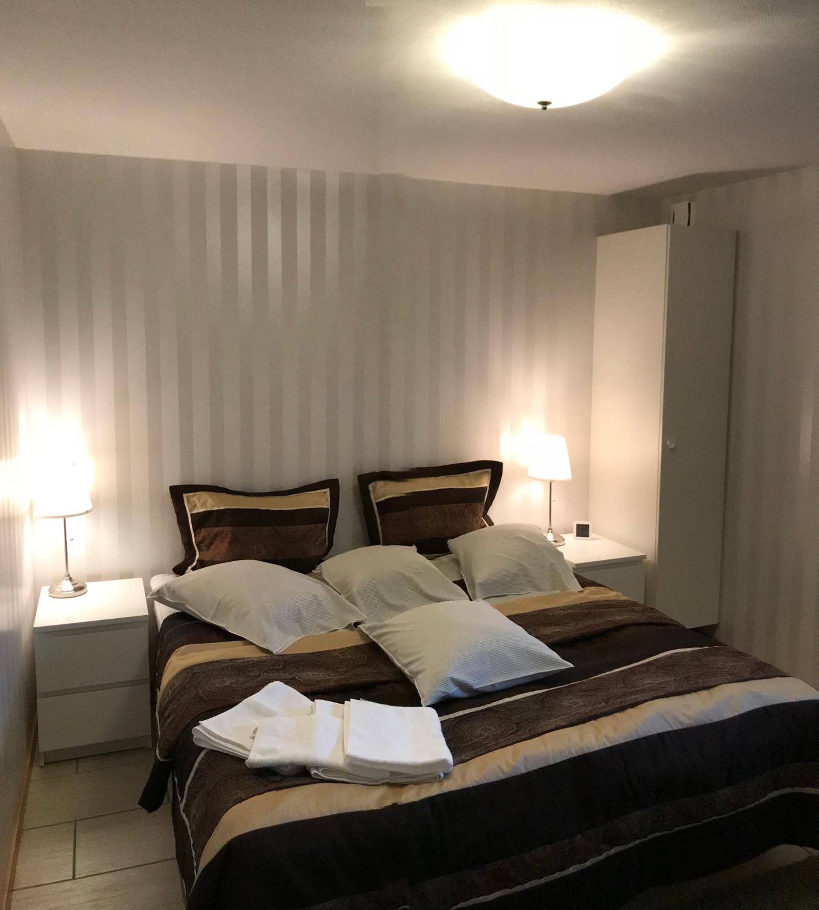 Twin Room with Private Bathroom - Photo 1