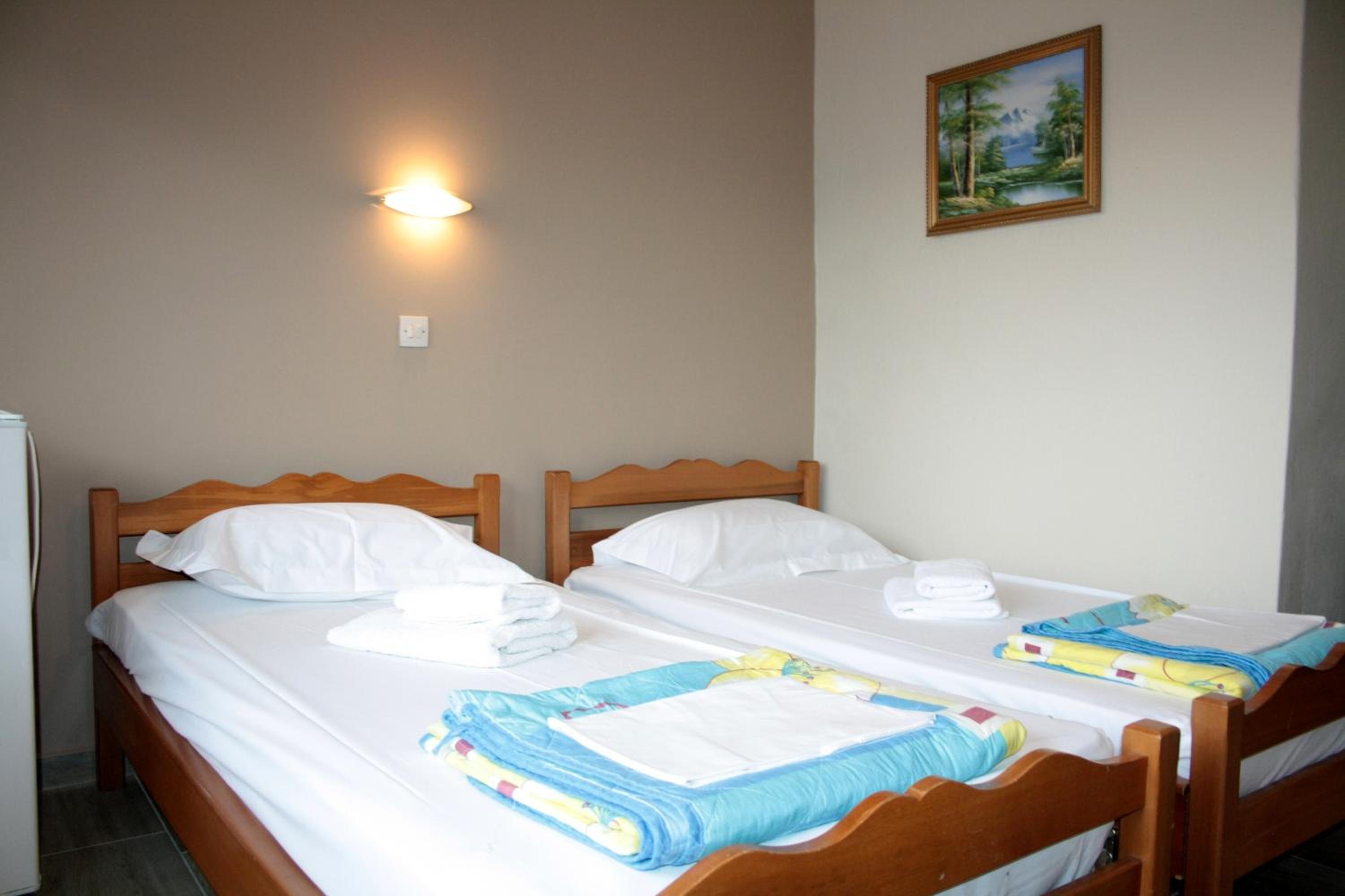 Twin Room with Mountain View - Photo 2