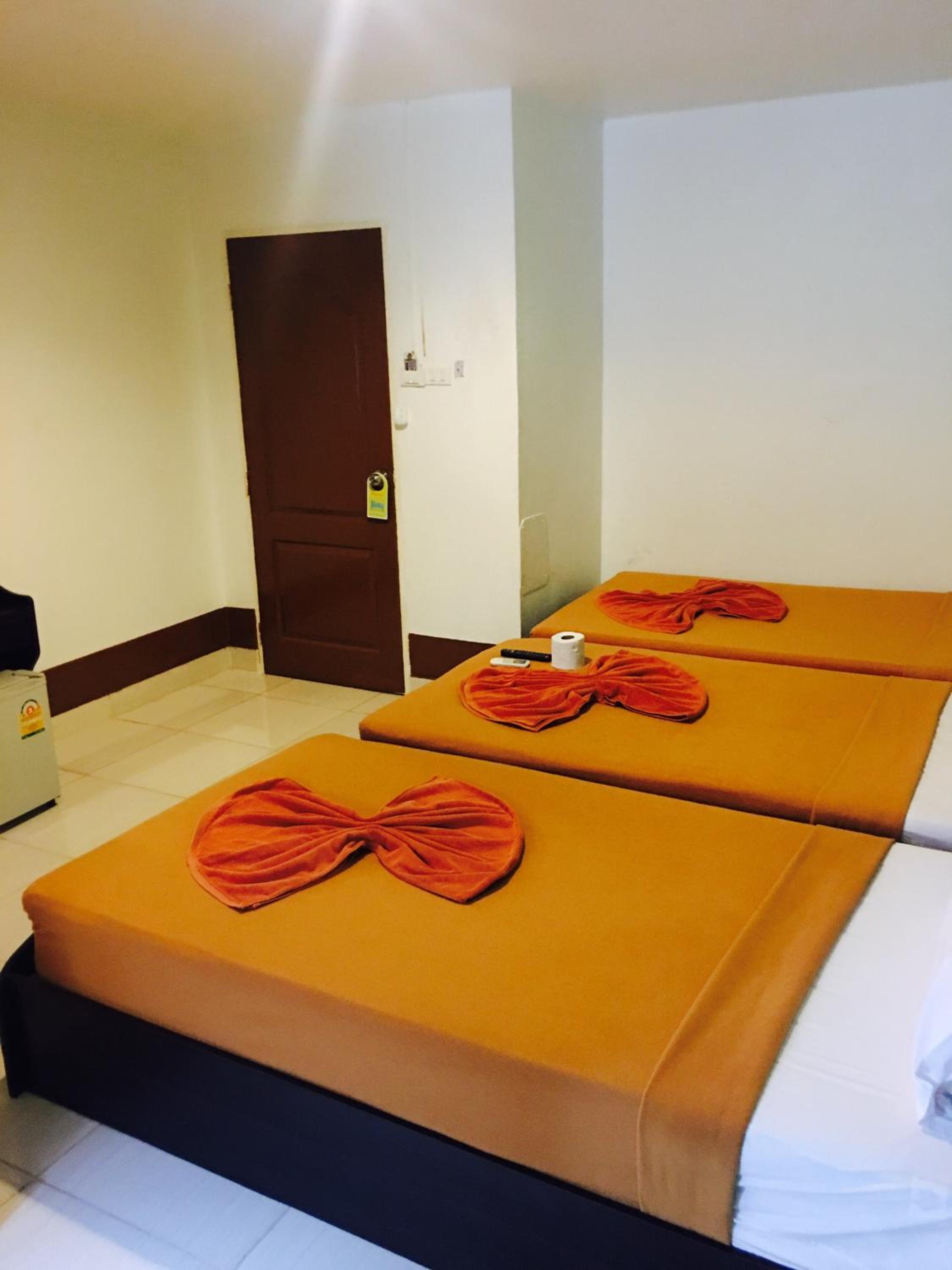 Deluxe Triple Room - Photo 7
