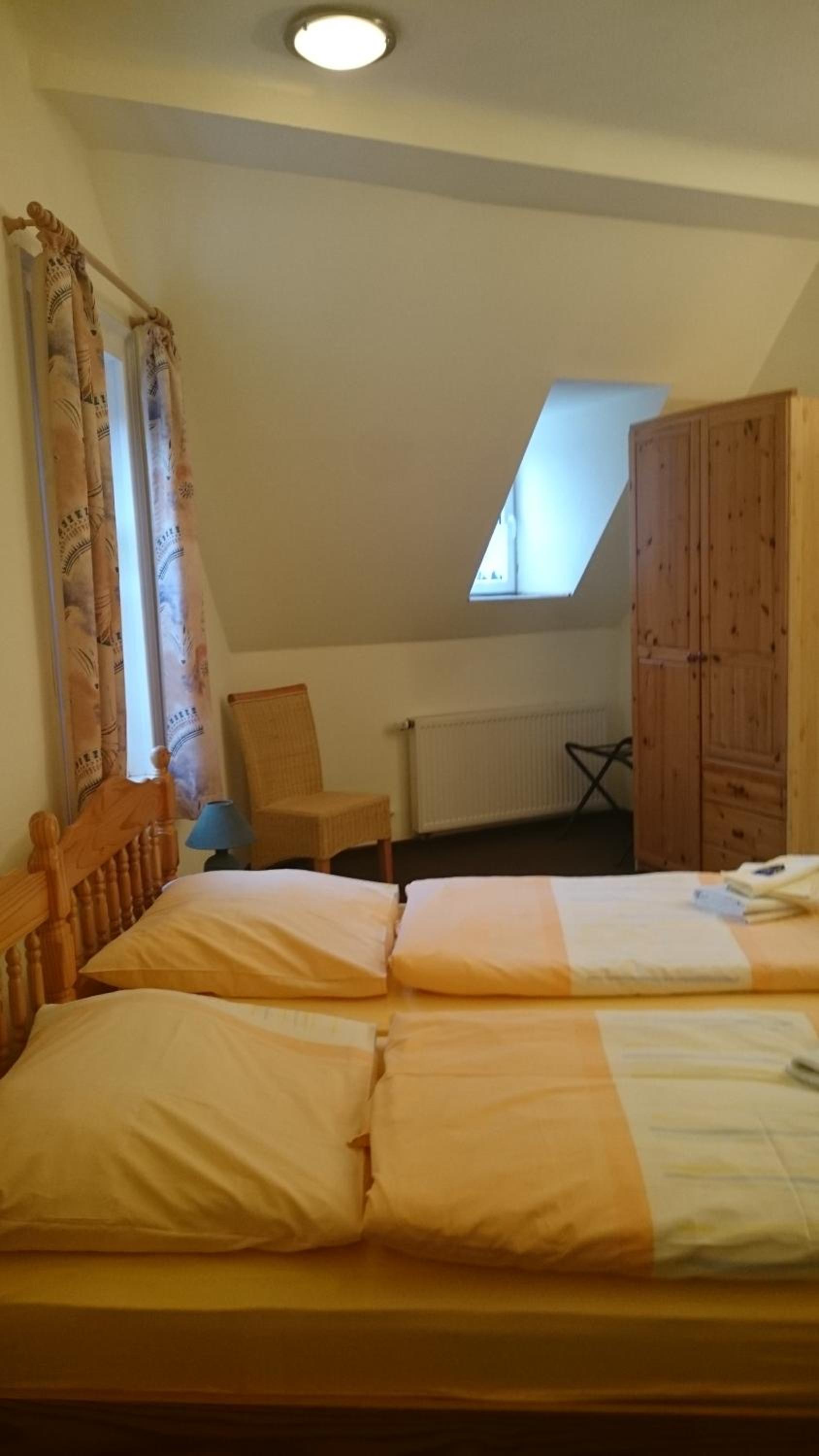 Large Double Room photo 2