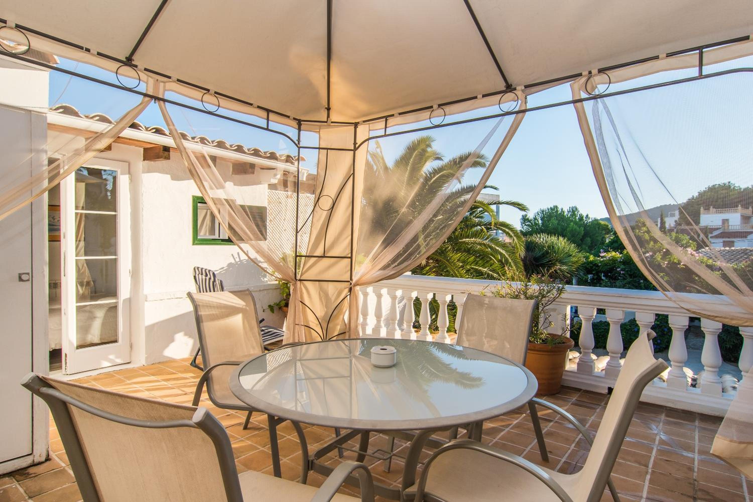 Double Room with Terrace - Photo 3