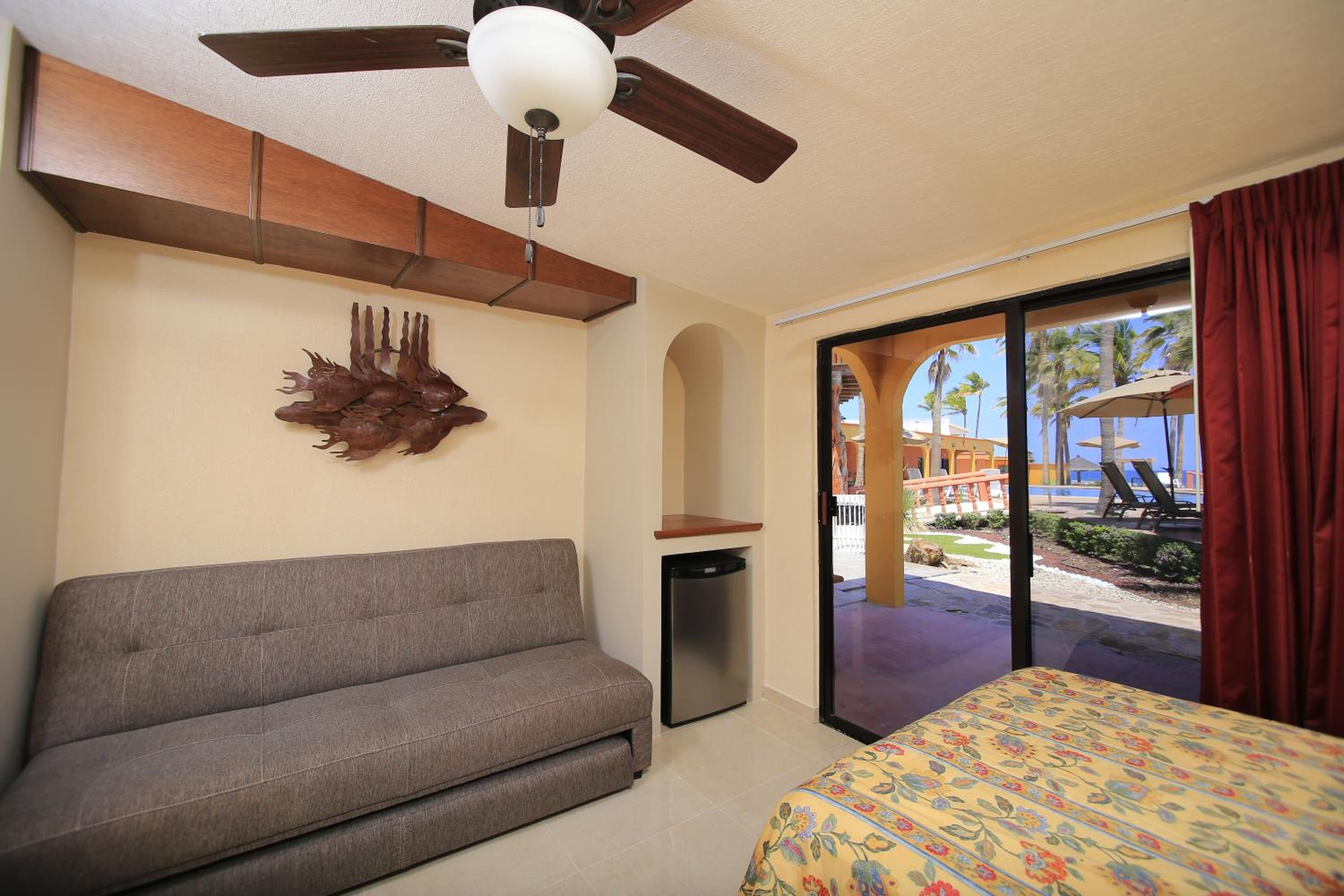 Double Room - Pool Side - Photo 6