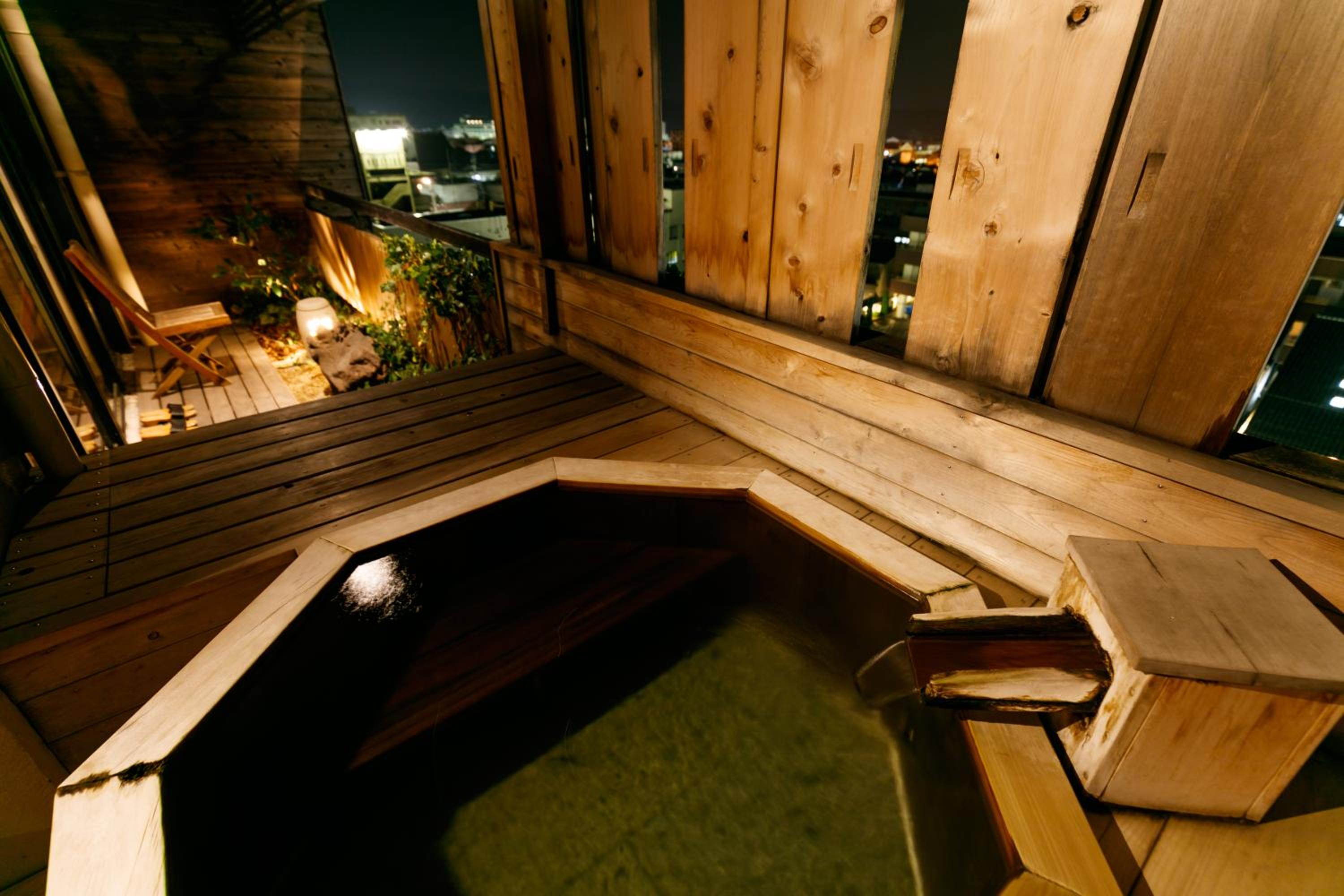 Suite Room with Open-Air Bath - Non-Smoking photo 3