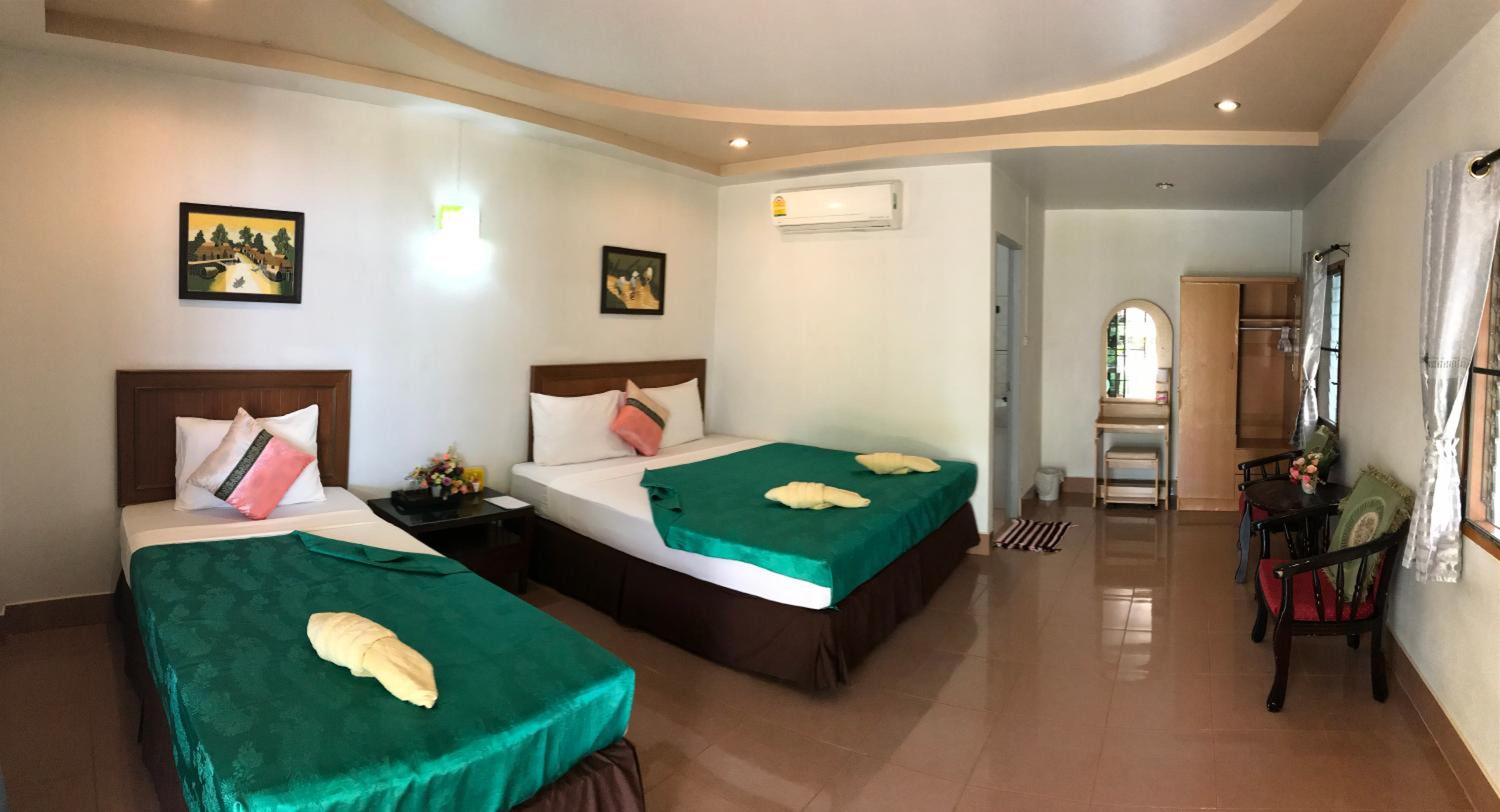 Triple Room with Sea View