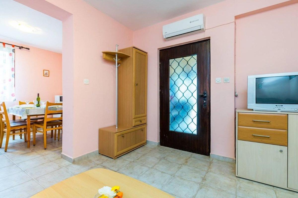 Two-Bedroom Apartment Standard