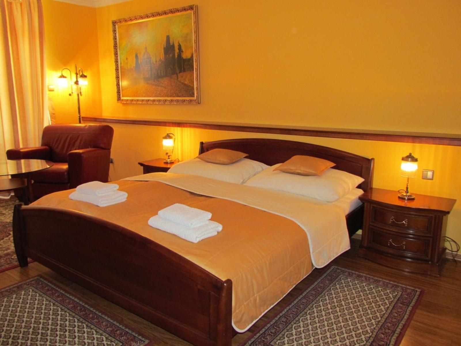 Standard Double Room - Photo 14