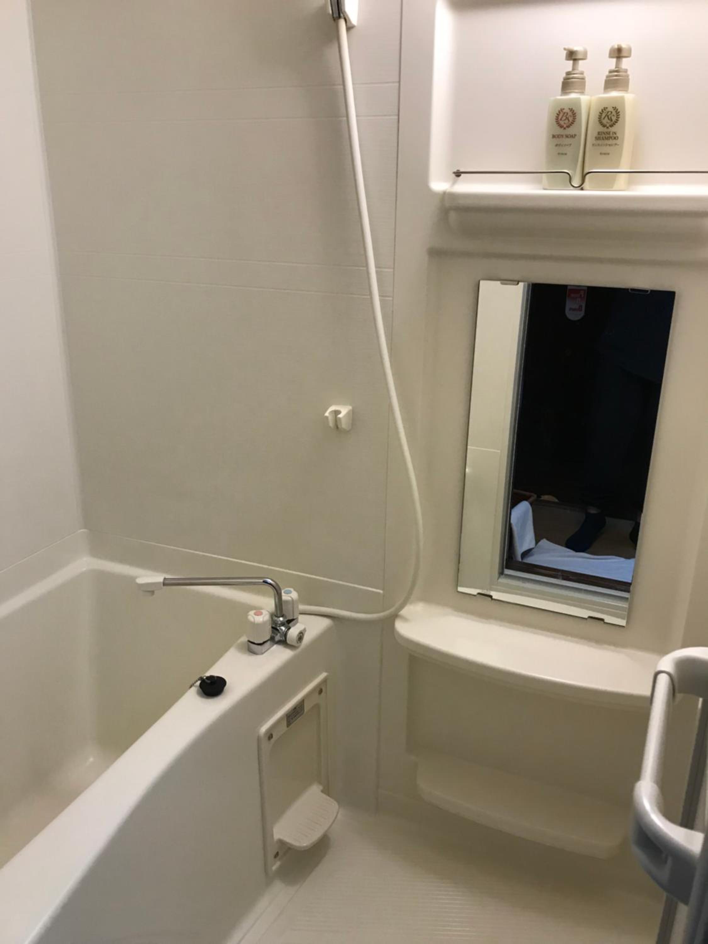 Japanese-Style Single Room
