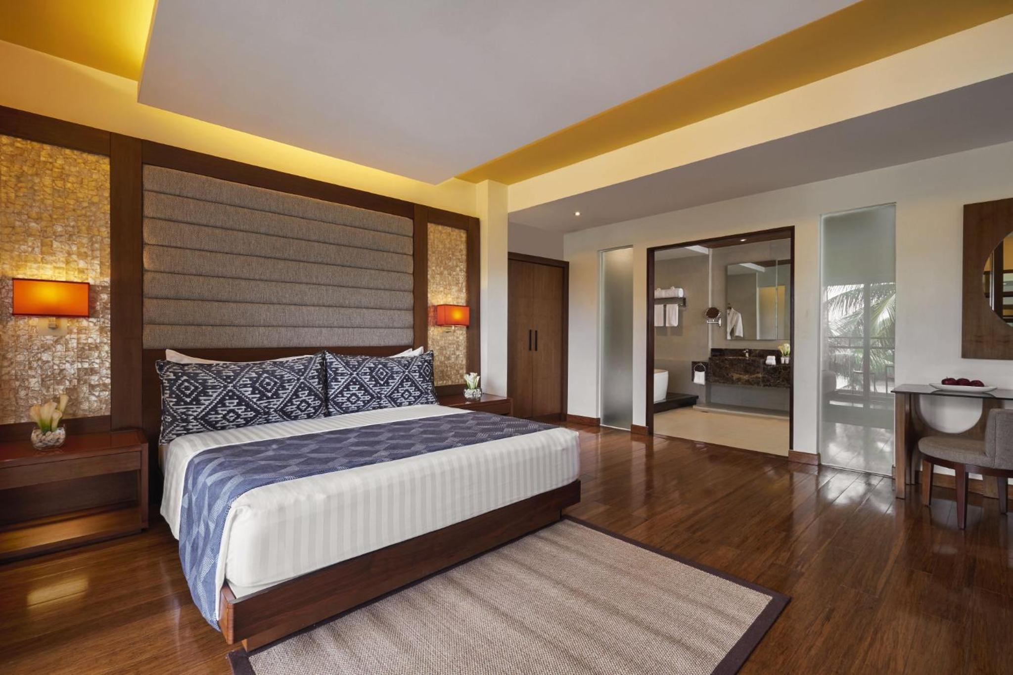 Junior King Suite photo 2
