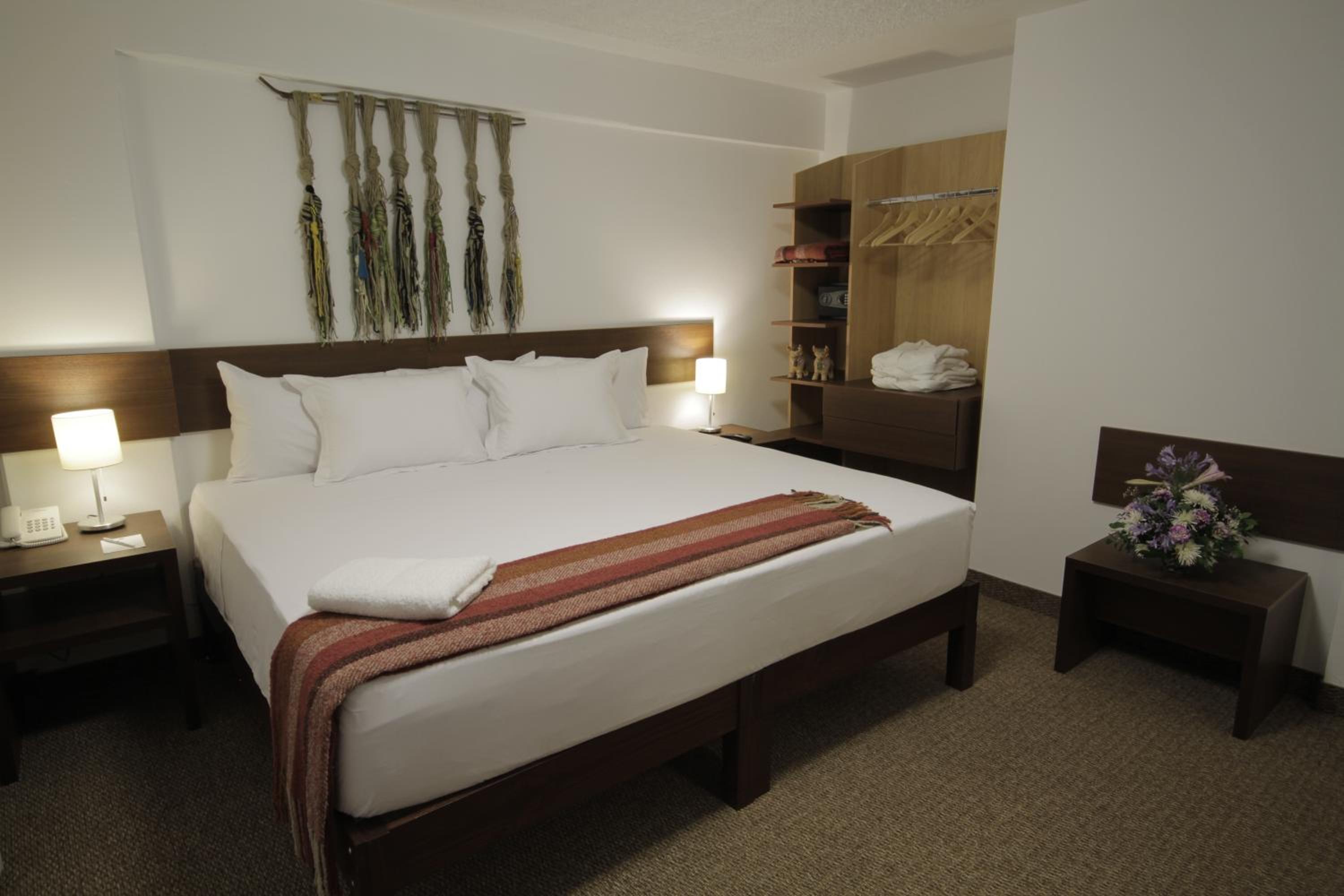 Suite - Photo 3
