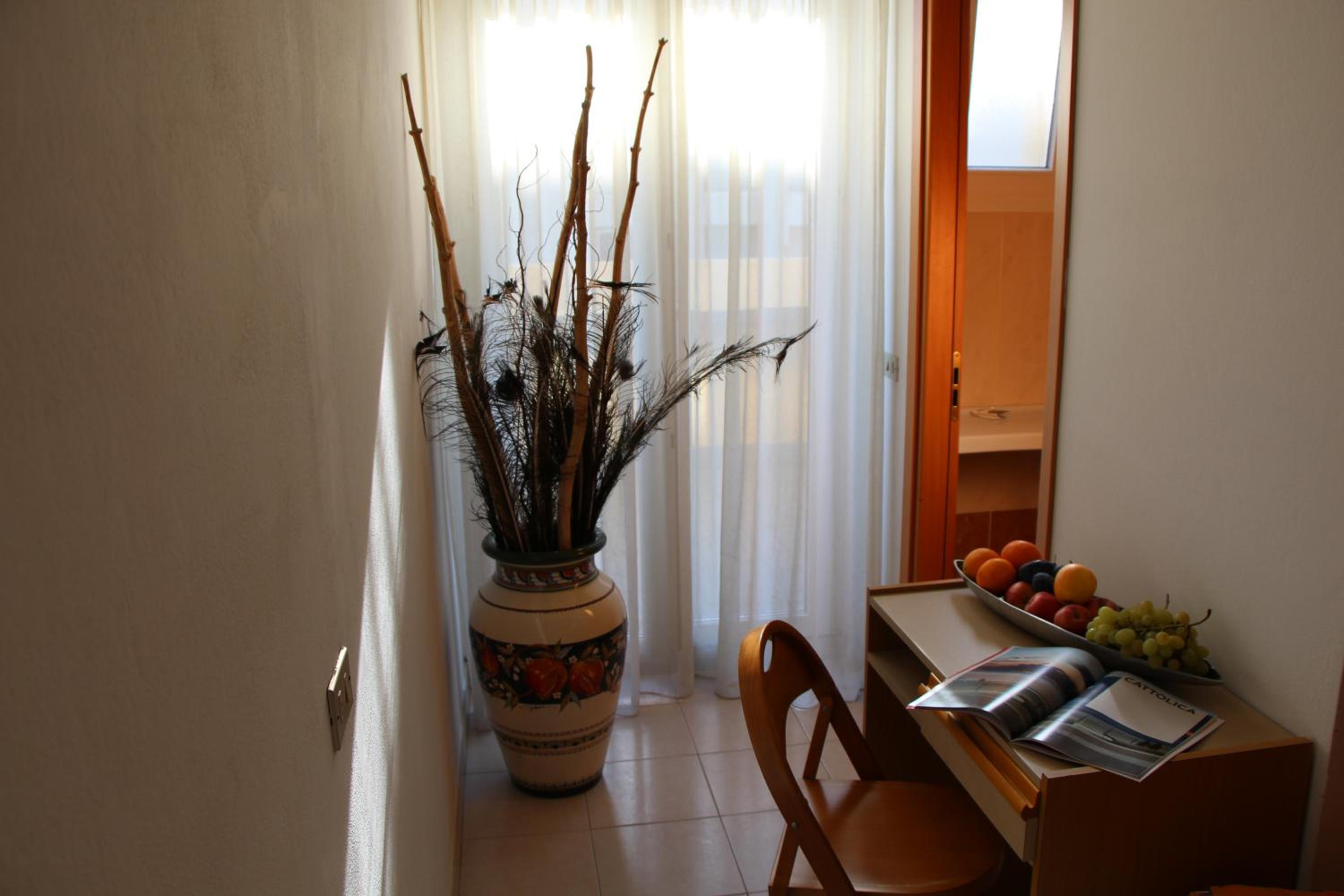 Double or Twin Room photo 3
