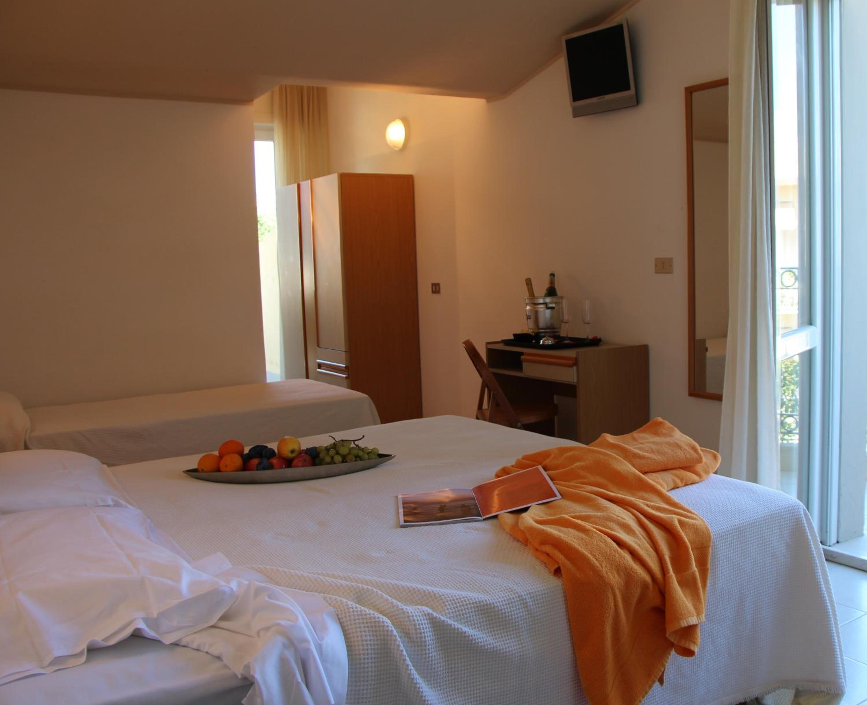 Quadruple Room photo 2