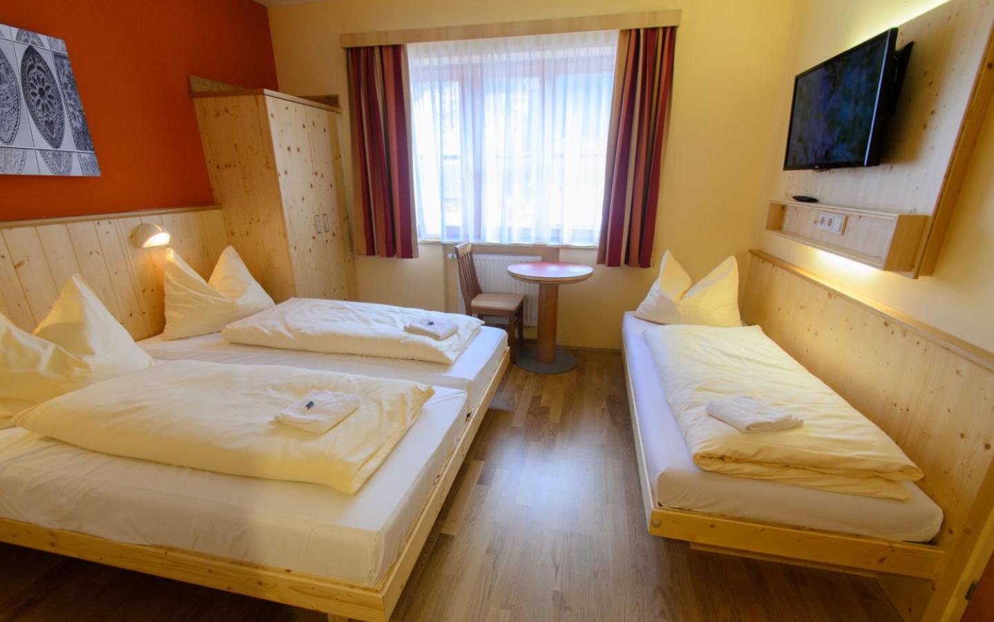 Triple Room photo 2