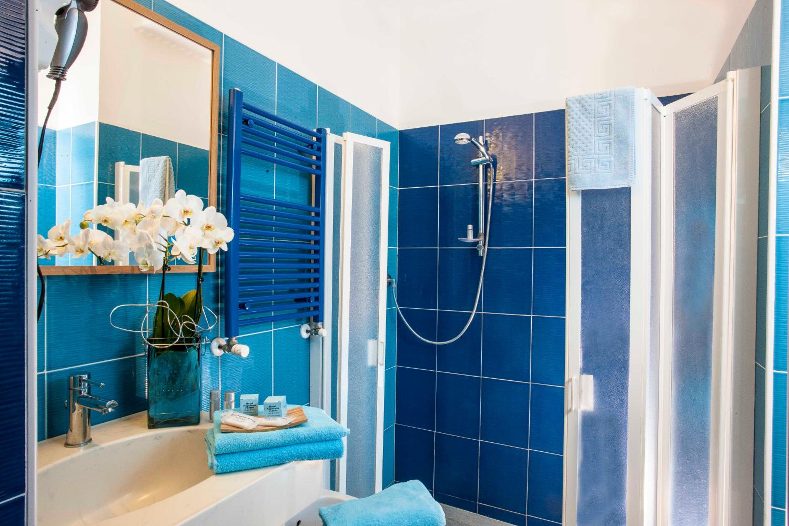 Double or Twin Room with Sea View photo 3