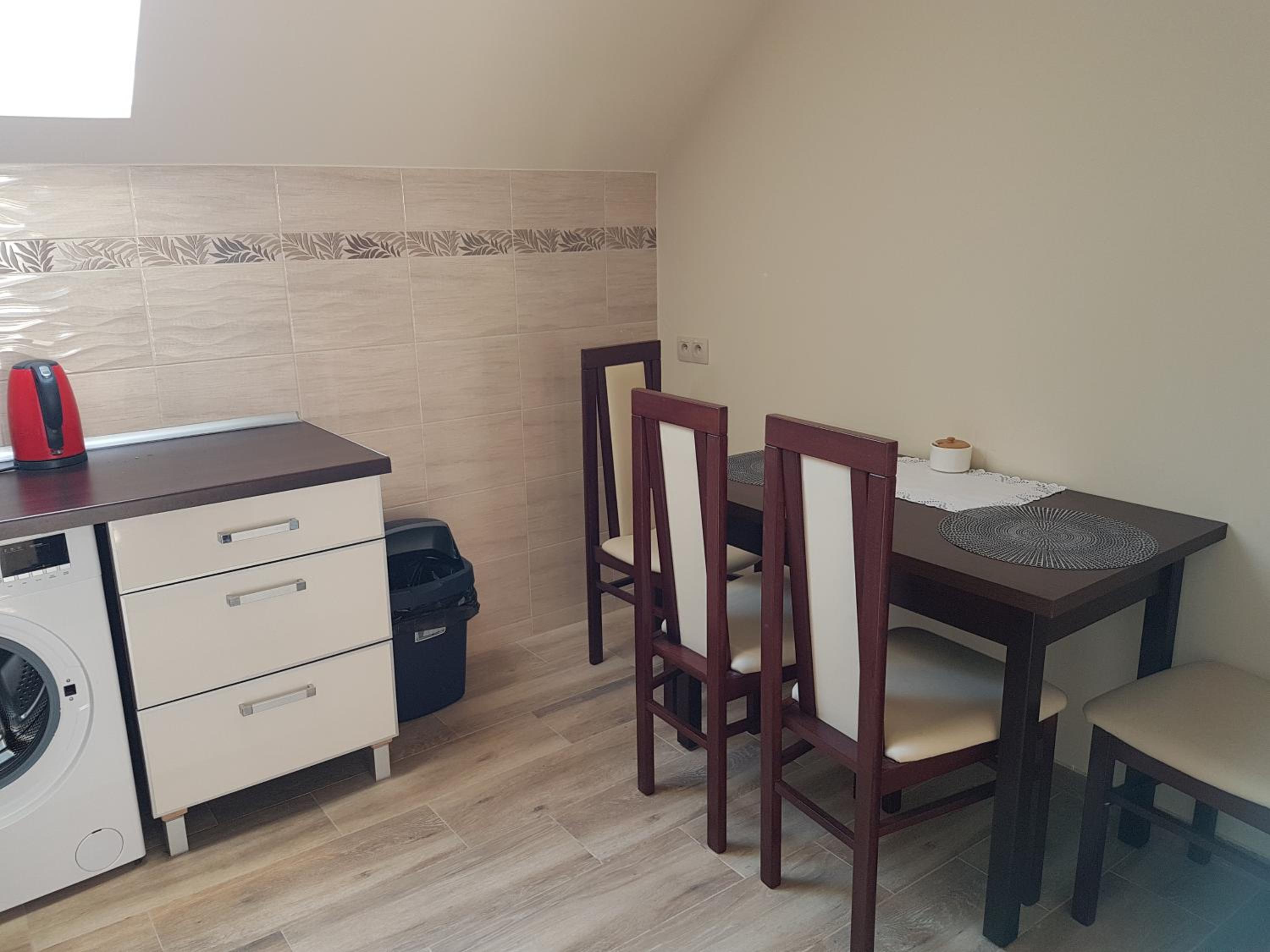 Standard Twin Room with Mountain View - Photo 4