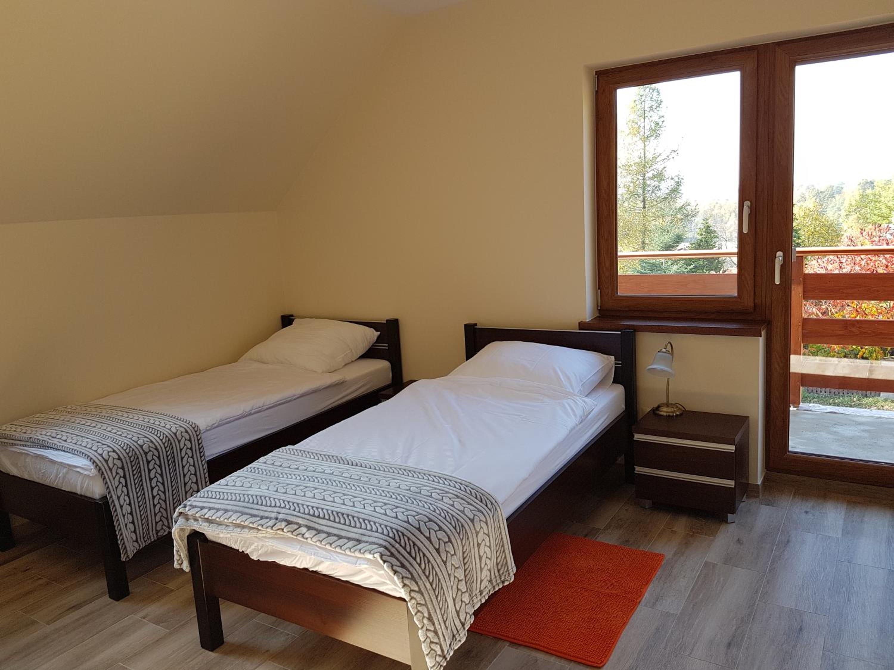 Standard Twin Room with Mountain View - Photo 1