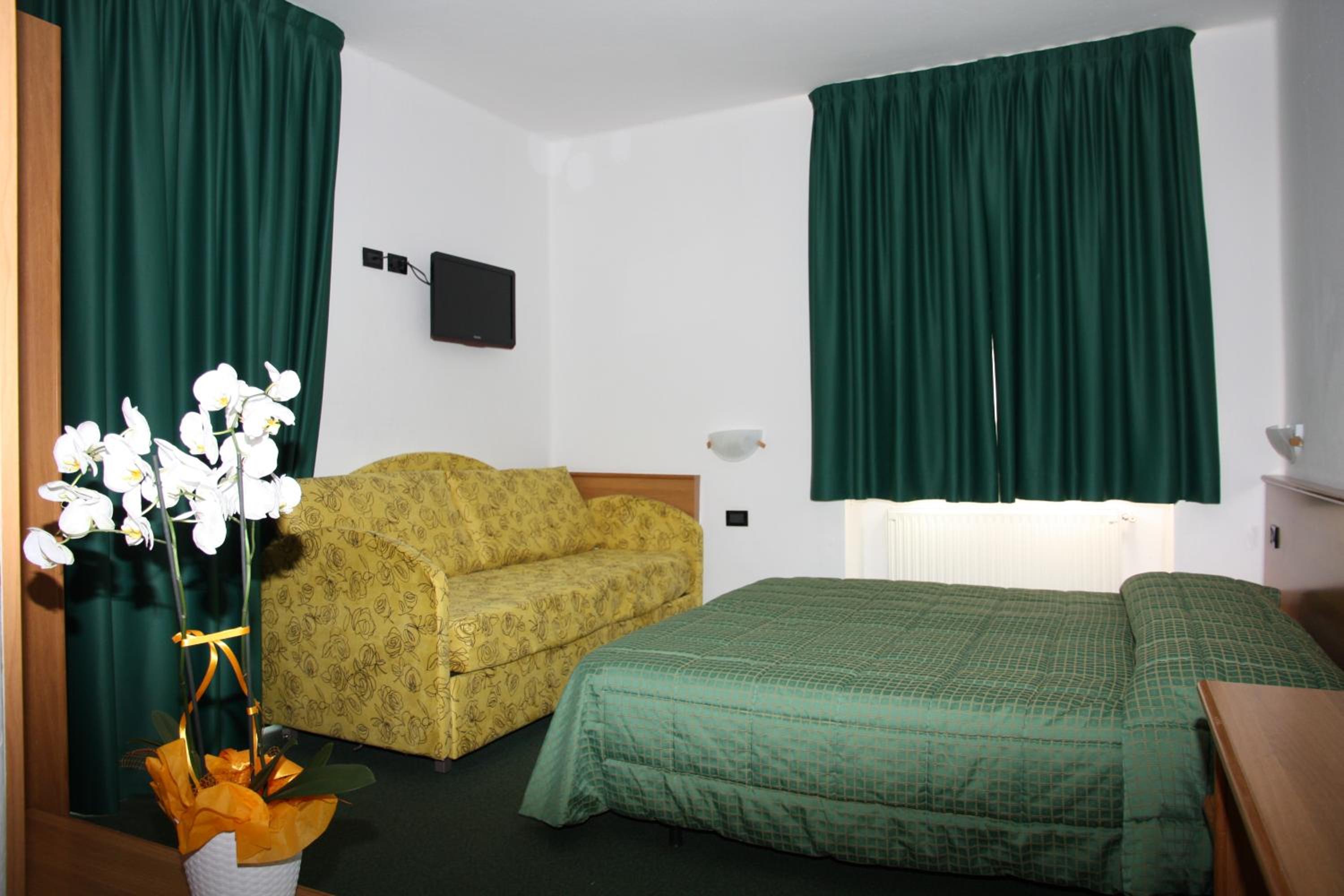 Triple Room photo 3