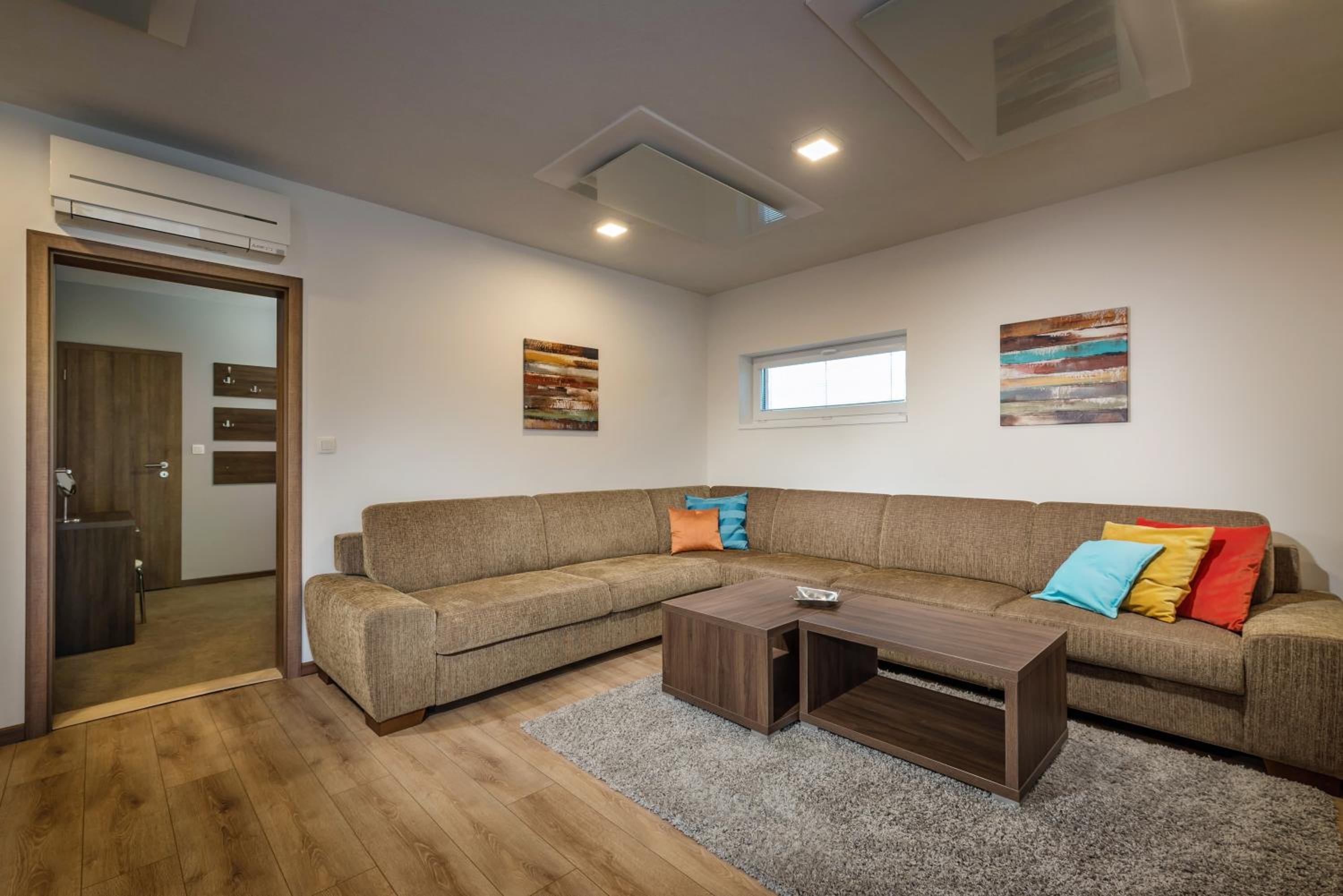 Apartment - Photo 11