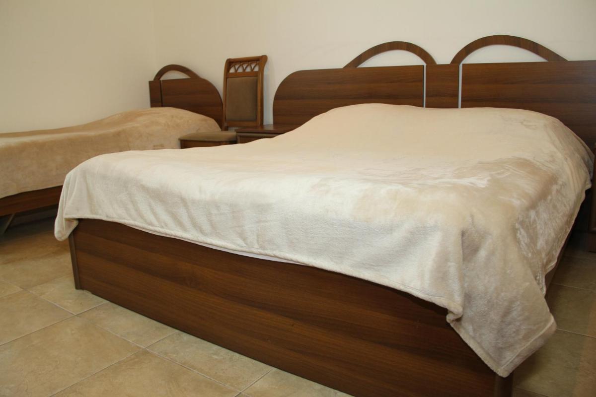 Comfort Triple Room with Shower photo 1