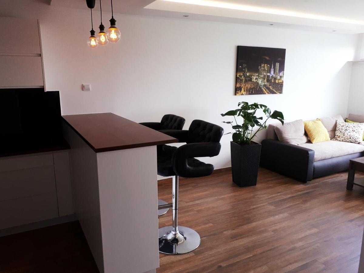 One-Bedroom Apartment - 111A Marszałkowska Street - Photo 9