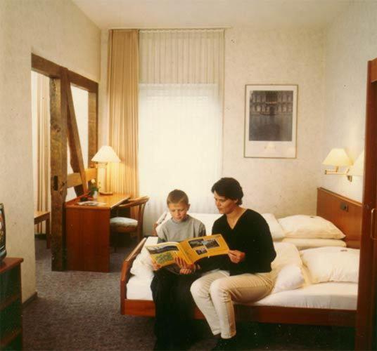 Double or Twin Room - Photo 8
