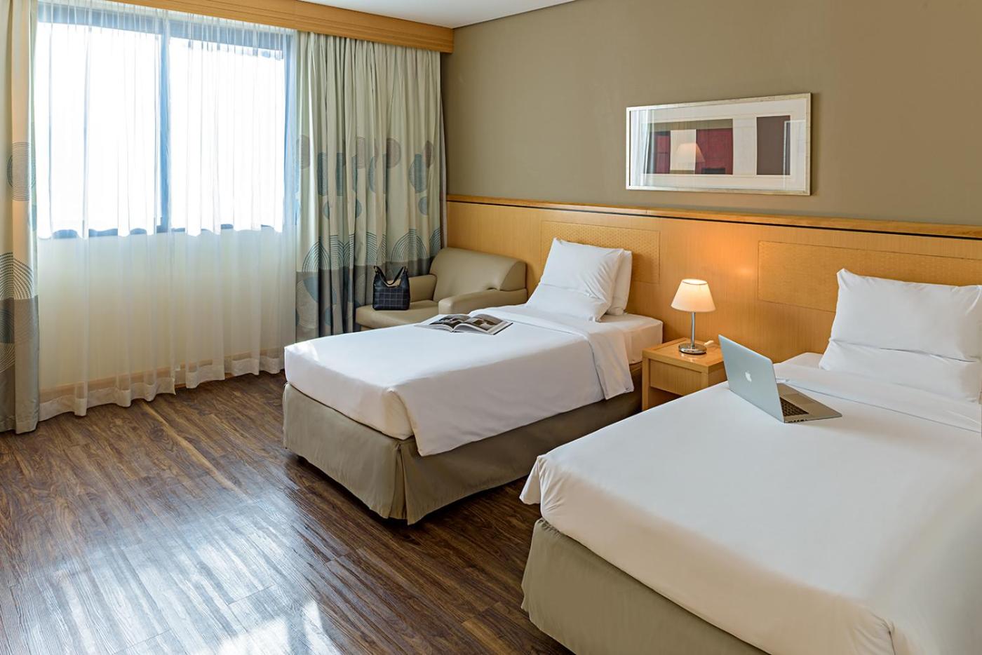 Standard Twin Room - Photo 3